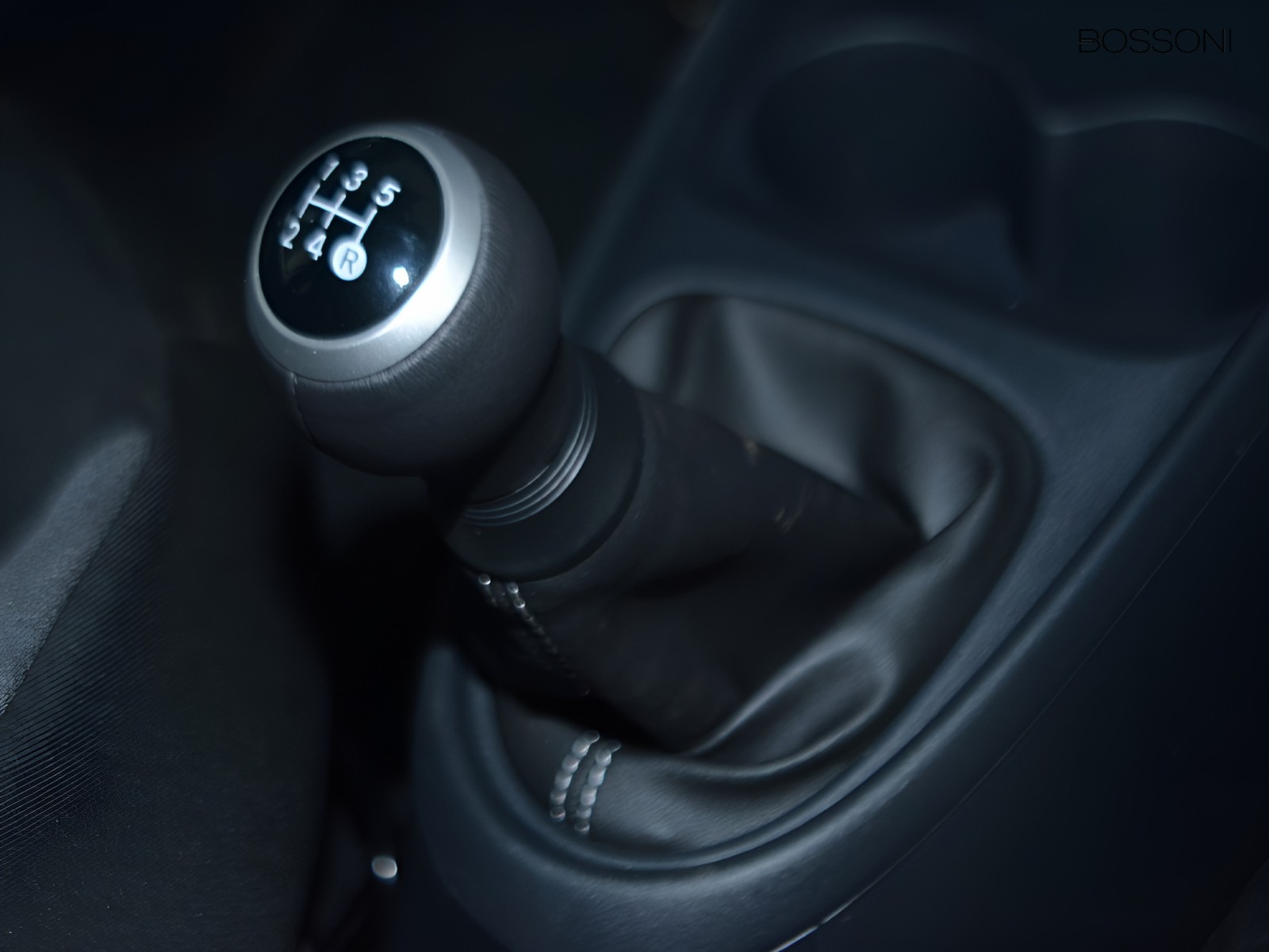 12 - Toyota Aygo x 1.0 72cv active