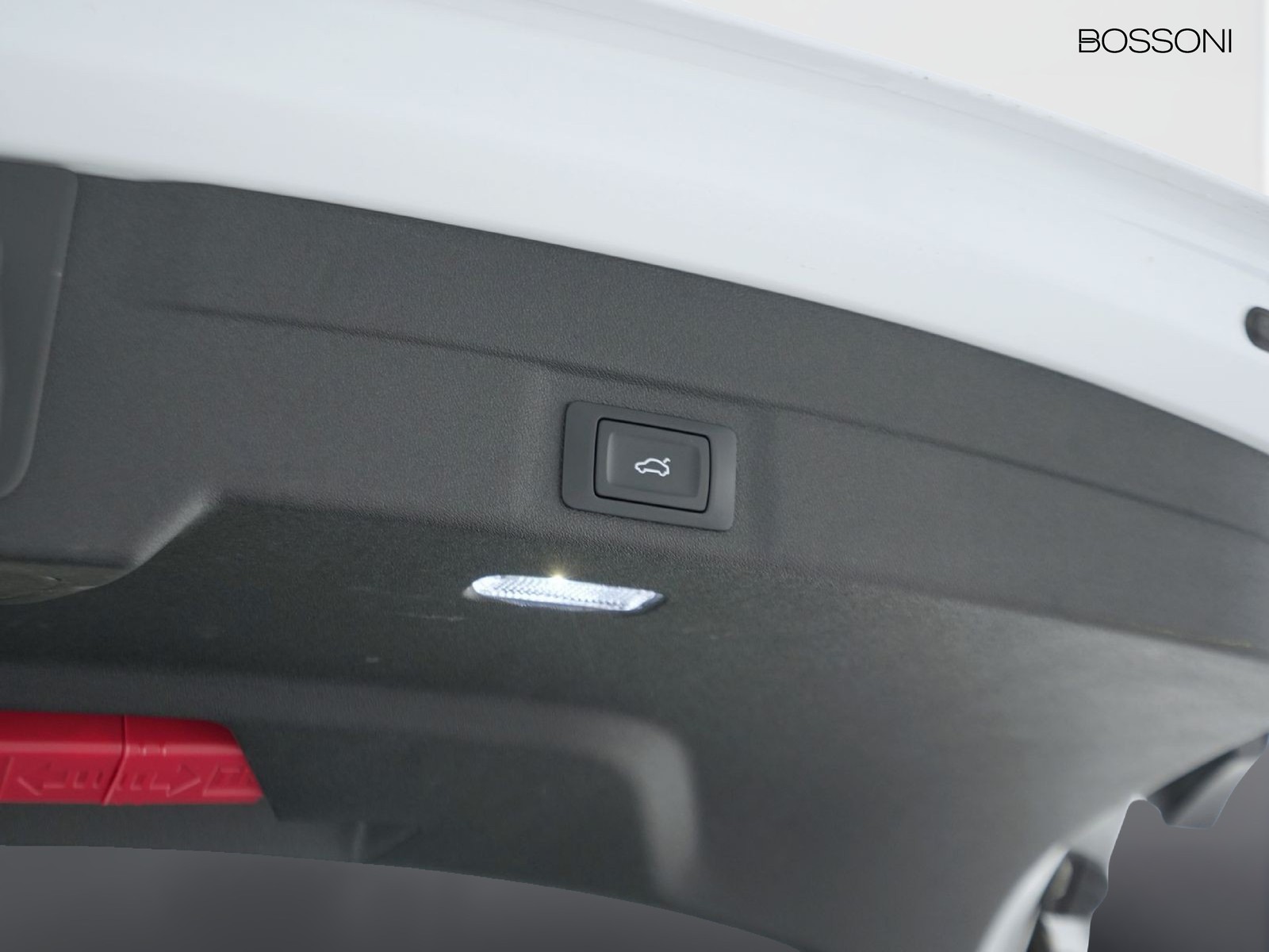 36 - Audi A5 avant 2.0 tdi mhev+ 204cv business advanced