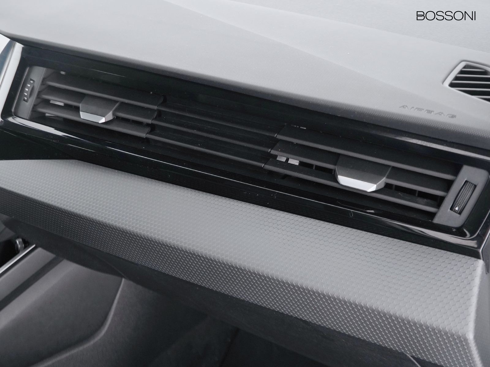 18 - Audi A1 sportback 35 1.5 tfsi s line edition s tronic