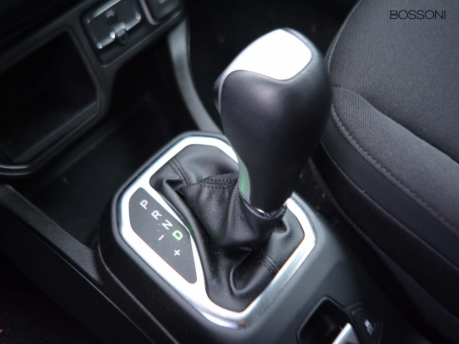 17 - Jeep Renegade 1.5 turbo t4 mhev 130cv limited 2wd