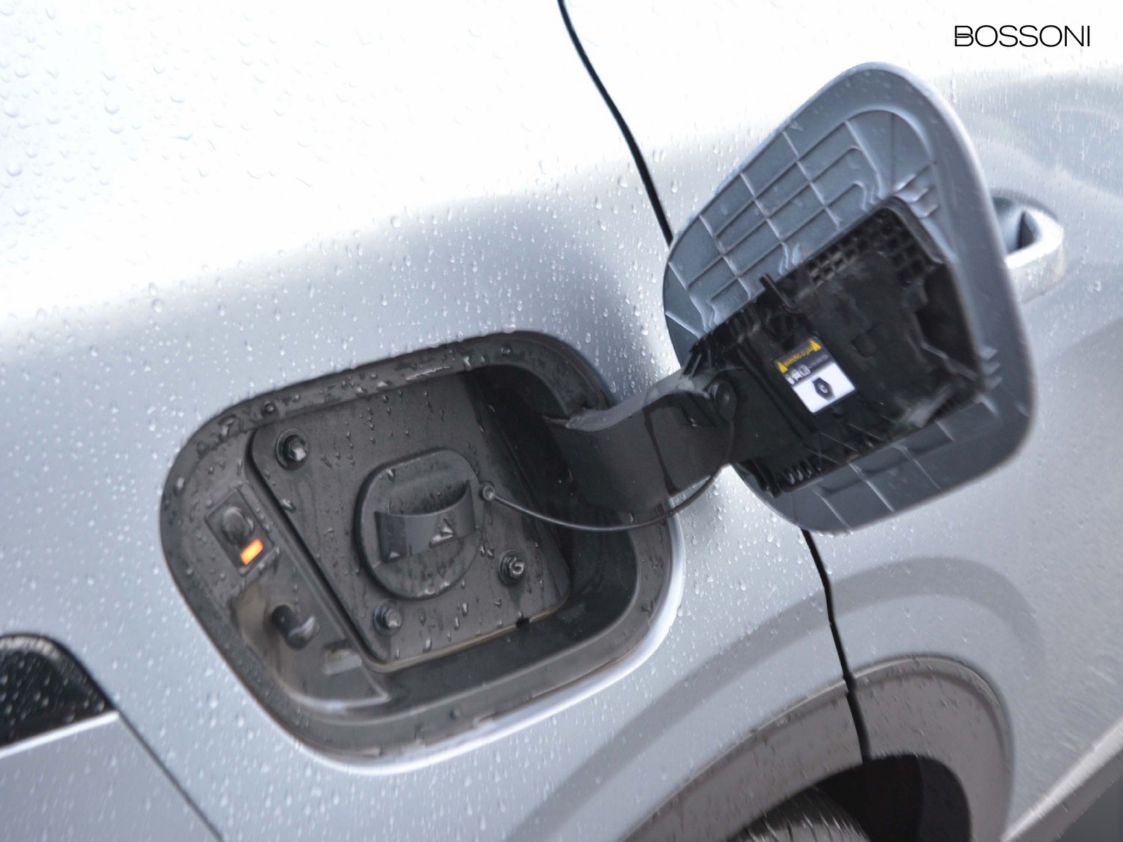 14 - Kia Sportage 1.6 t-gdi phev style awd at6