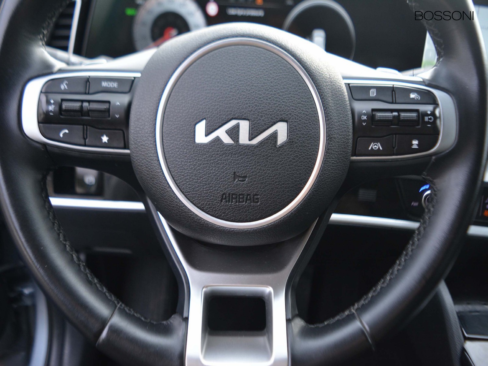 18 - Kia Sportage 1.6 t-gdi phev style awd at6