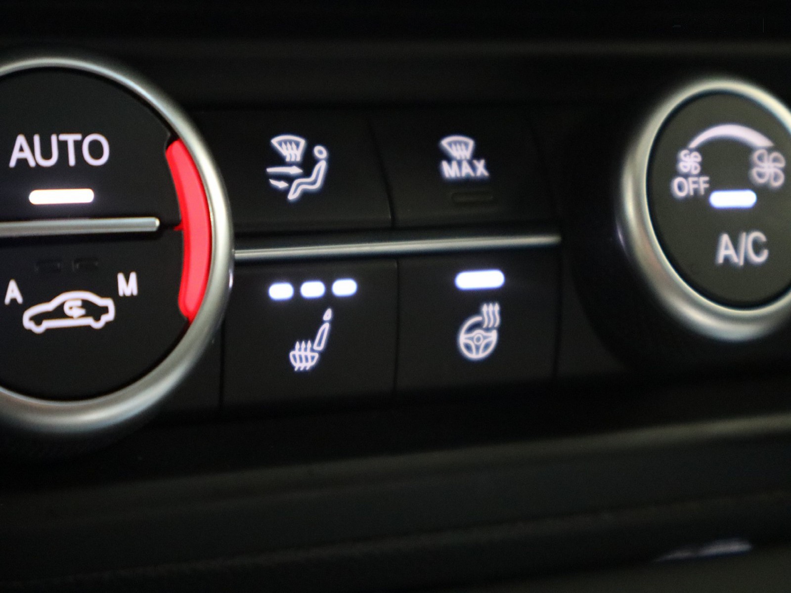 15 - Alfa Romeo Stelvio 2.2 turbo 210cv veloce q4 at8