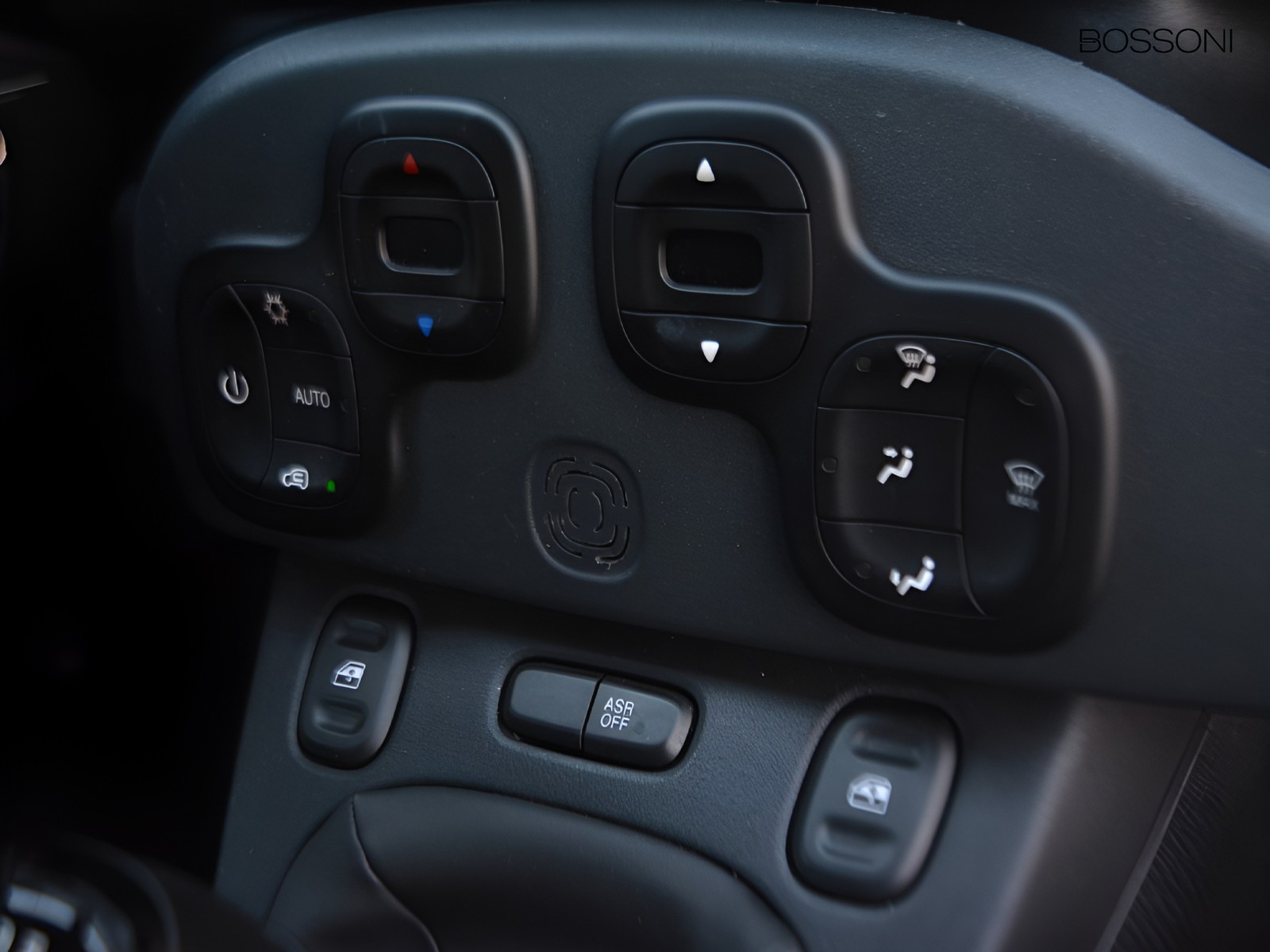 11 - Fiat Panda cross 1.0 firefly hybrid 70cv s&s 5p.ti