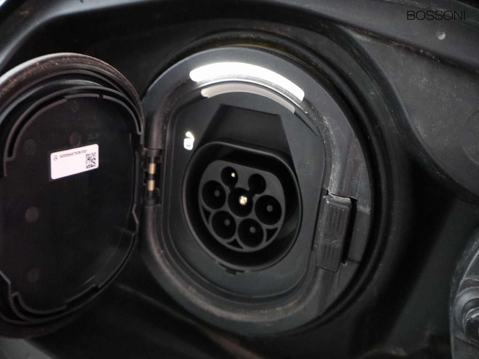 18 - Mercedes Classe E station wagon 300 de plug in hybrid amg line advanced plus 4matic 9g-tronic