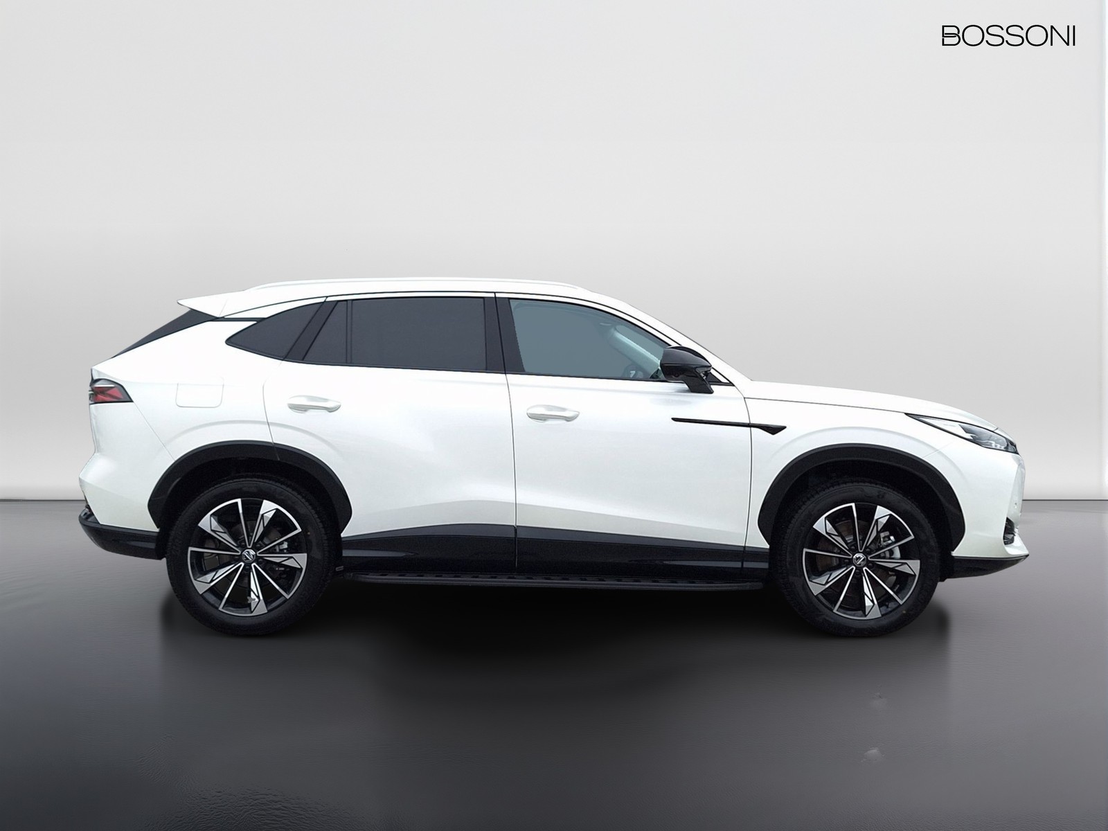 4 - Mg HS 1.5 phev luxury auto