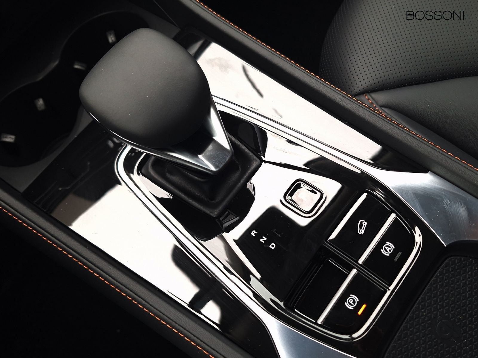 18 - Mg HS 1.5 phev luxury auto