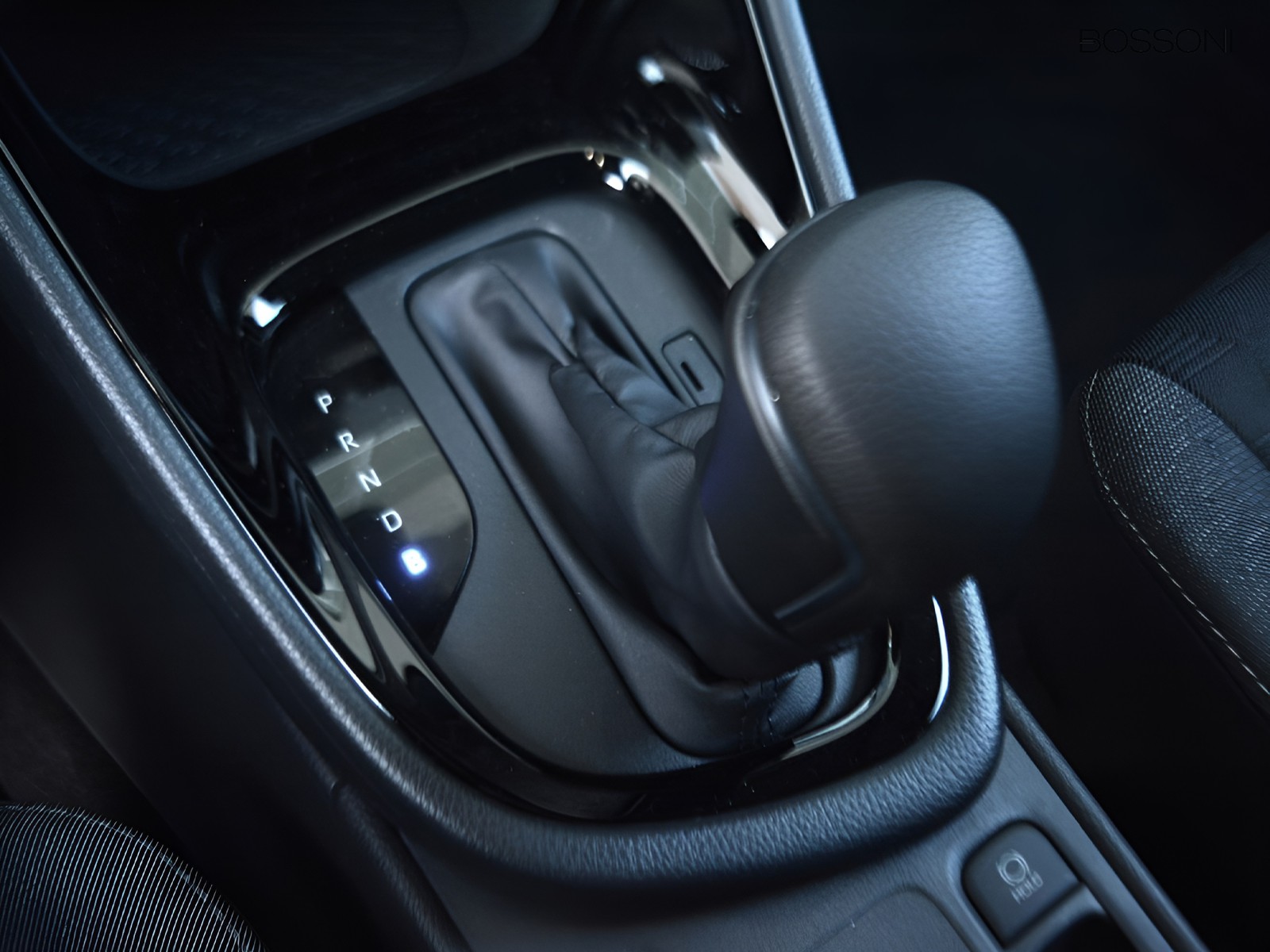 18 - Toyota Yaris 1.5 hybrid 115 trend e-cvt