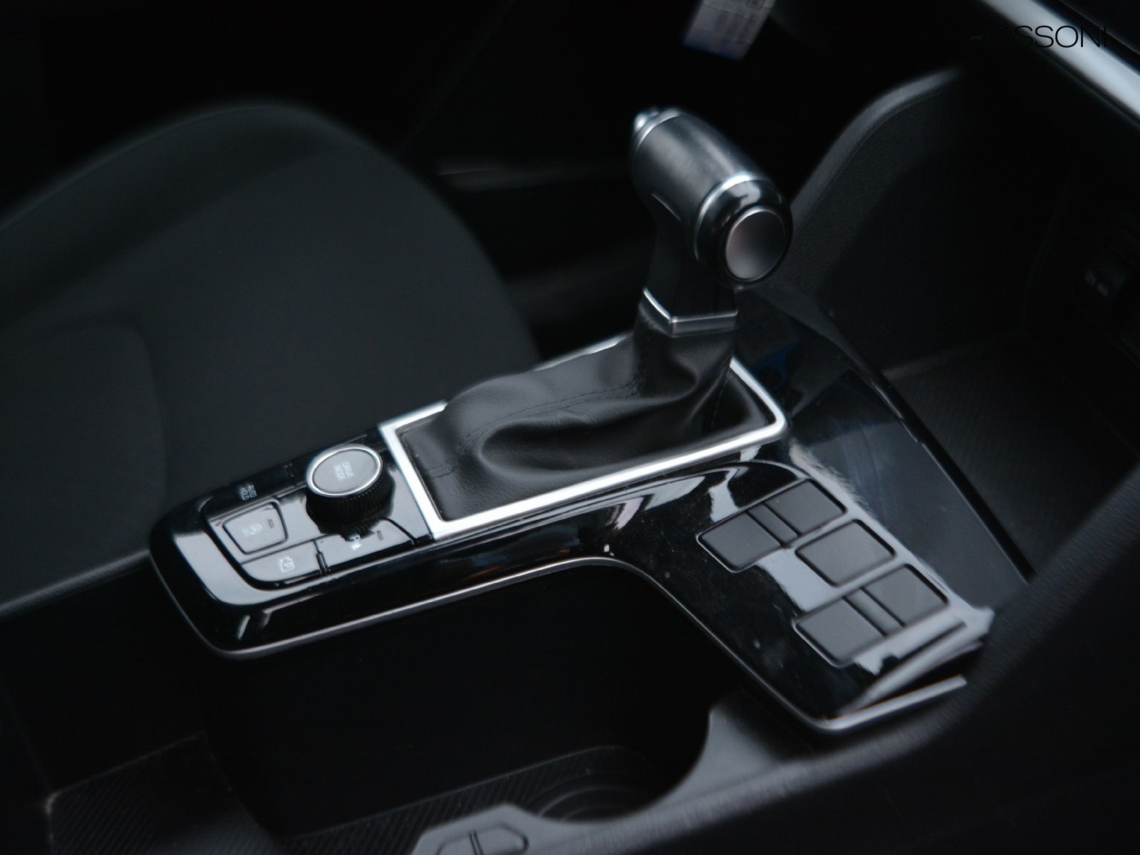 11 - Kia Sportage 1.6 crdi mhev business dct