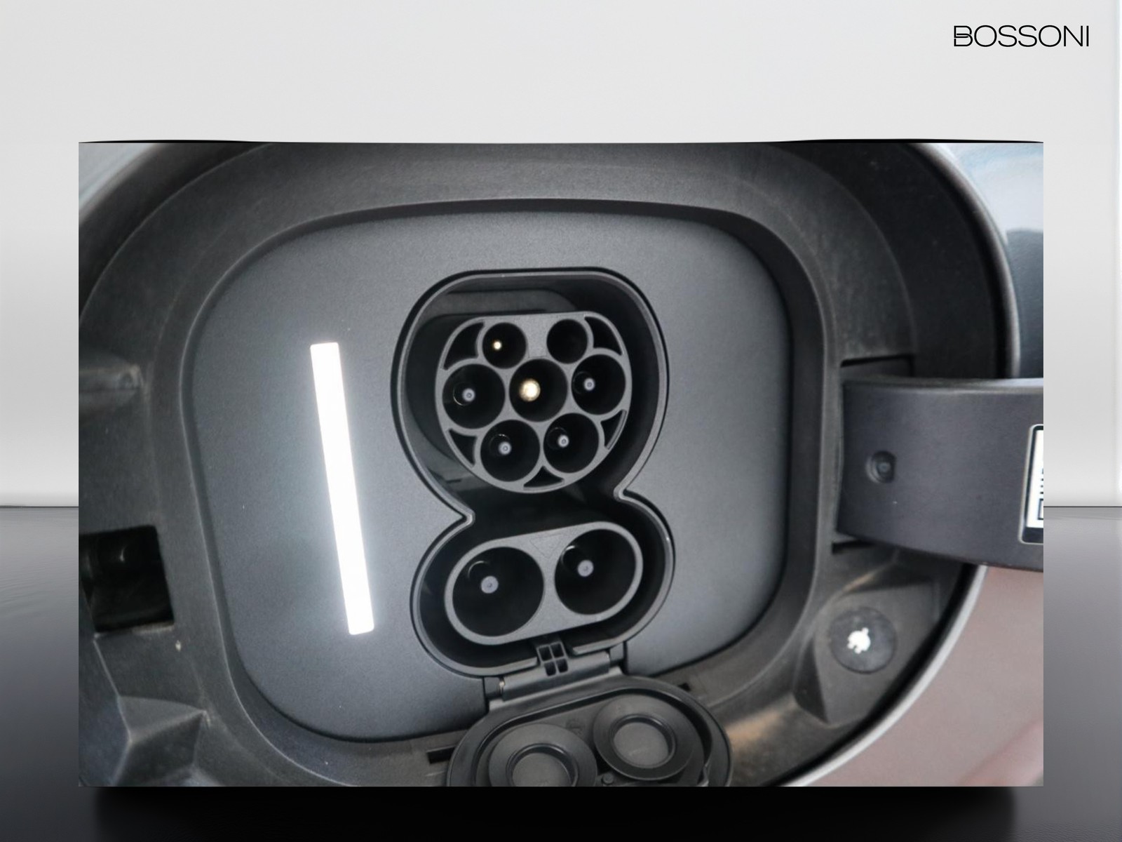 21 - Mercedes EQE 350 premium plus 4matic