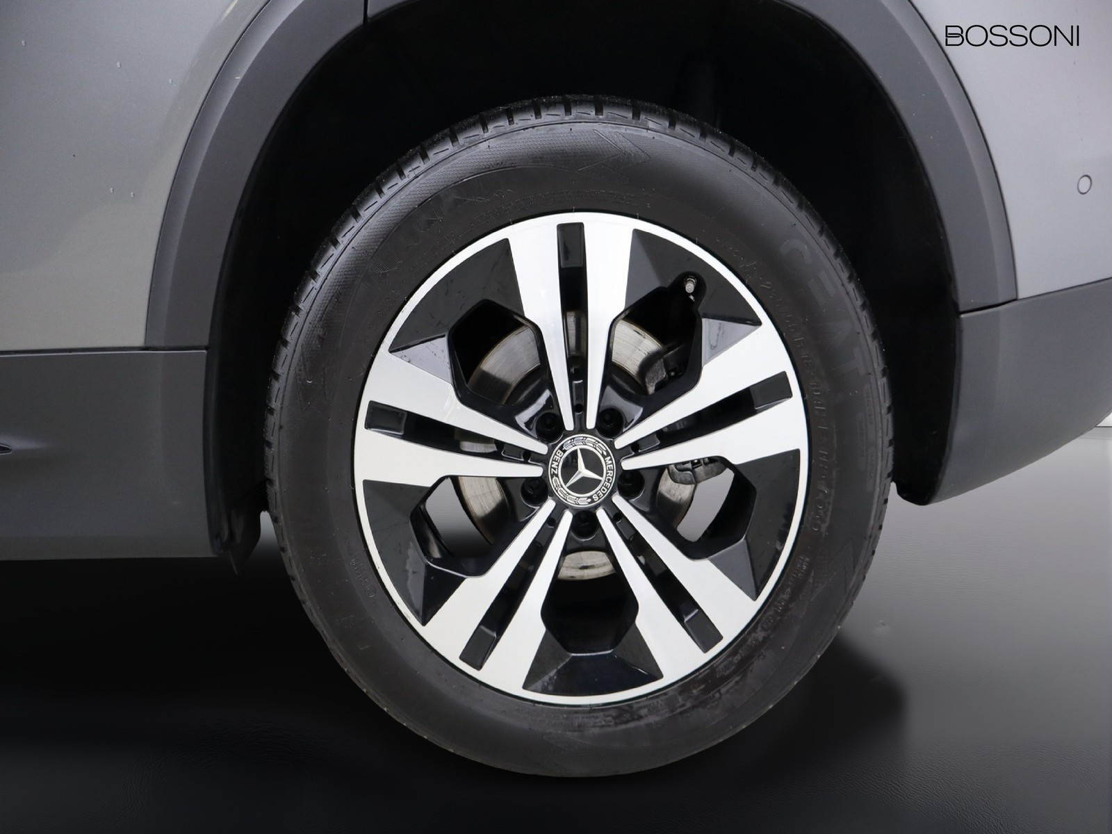 4 - Mercedes GLB 200 d progressive advanced plus 4matic 8g-dct