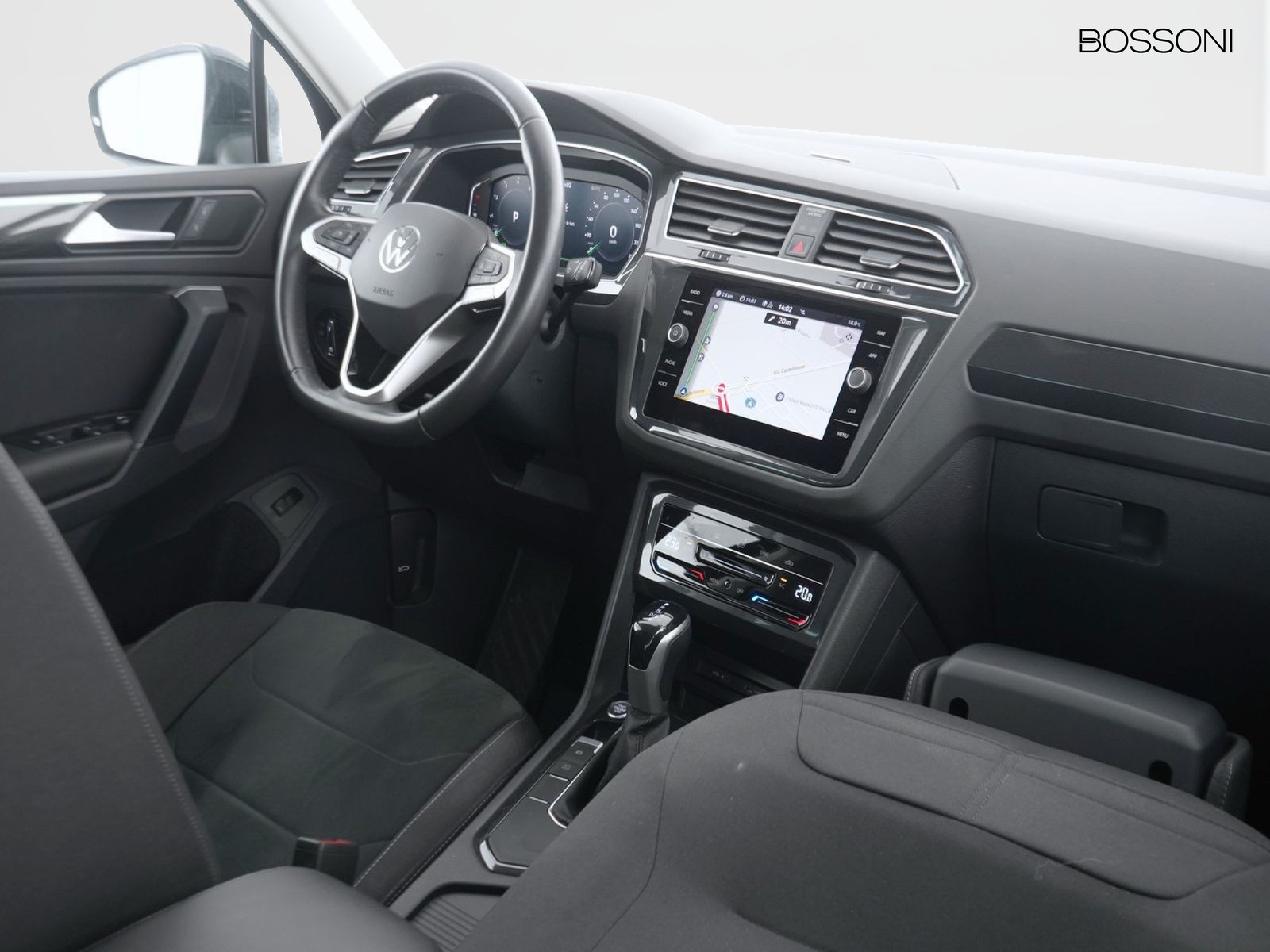 6 - Volkswagen Tiguan 1.5 tsi act 150cv elegance dsg