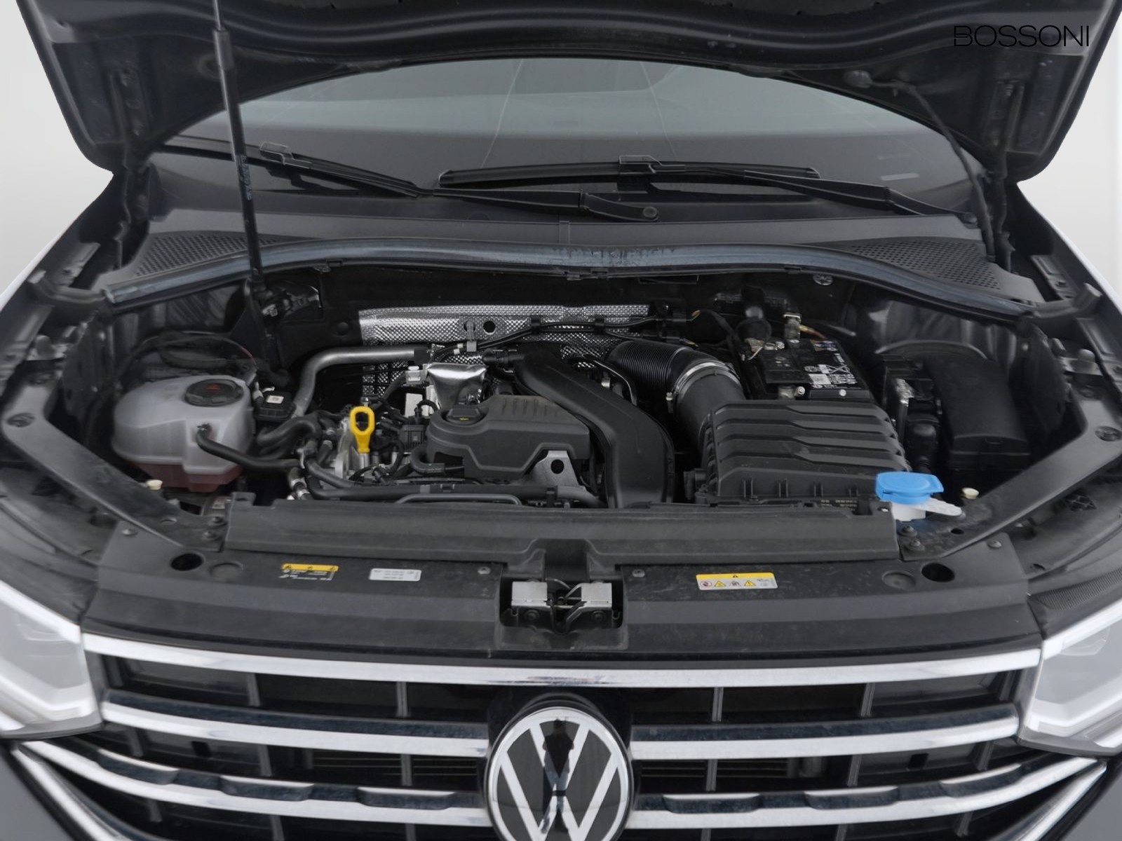 11 - Volkswagen Tiguan 1.5 tsi act 150cv elegance dsg