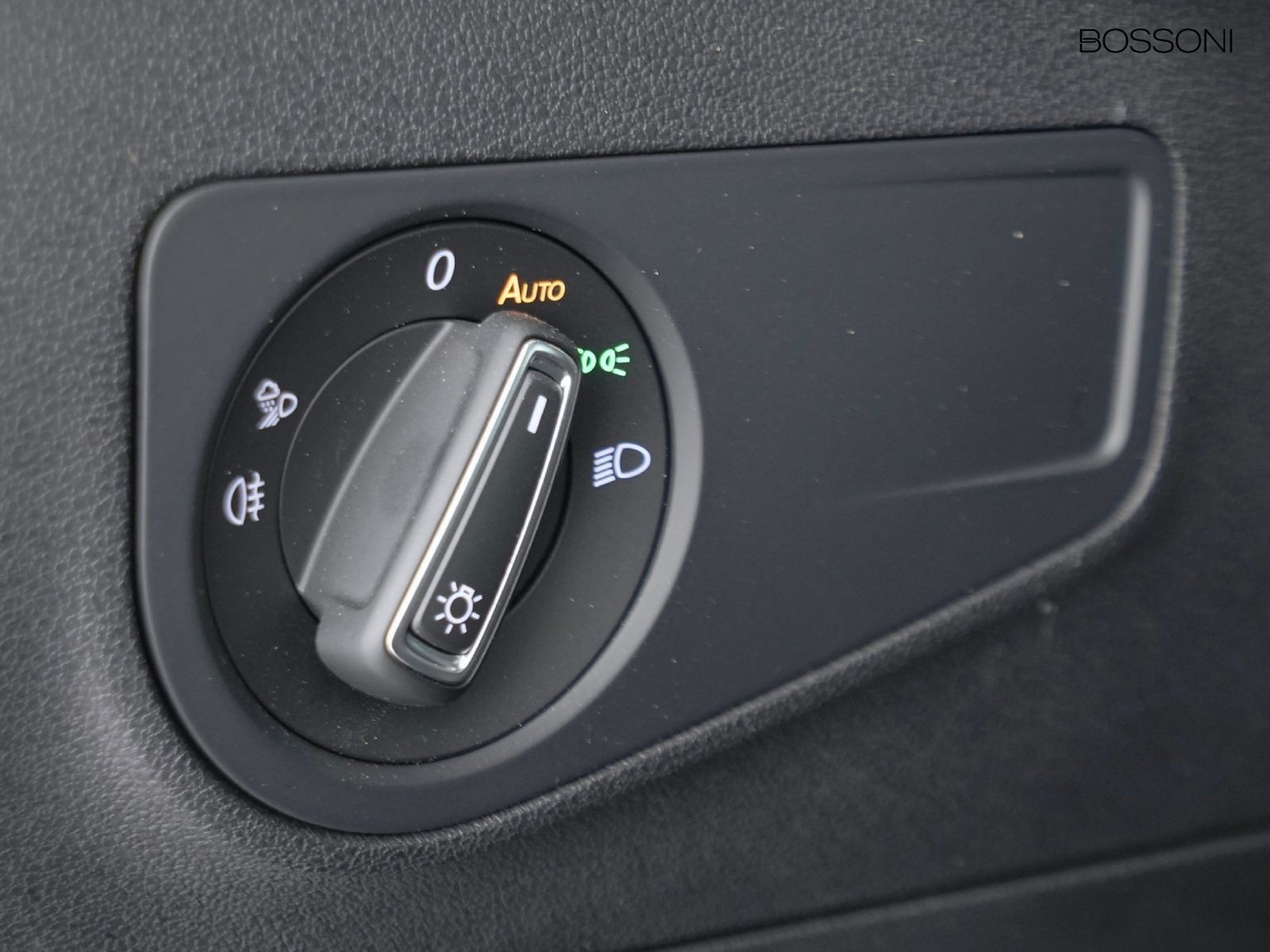 16 - Volkswagen Tiguan 1.5 tsi act 150cv elegance dsg