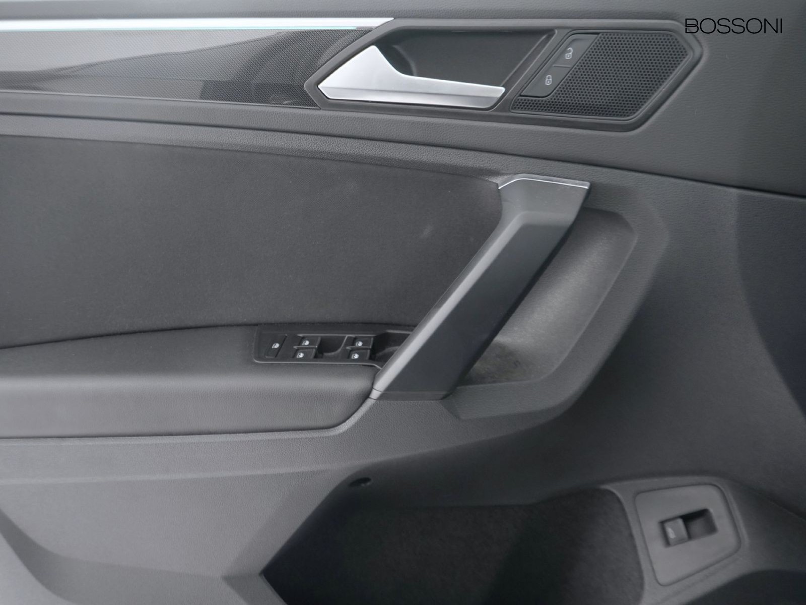 17 - Volkswagen Tiguan 1.5 tsi act 150cv elegance dsg