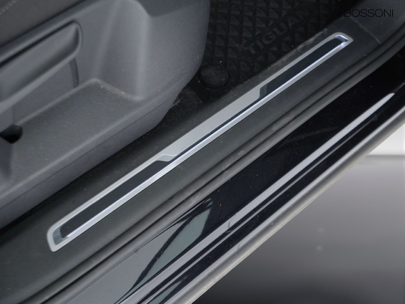 20 - Volkswagen Tiguan 1.5 tsi act 150cv elegance dsg