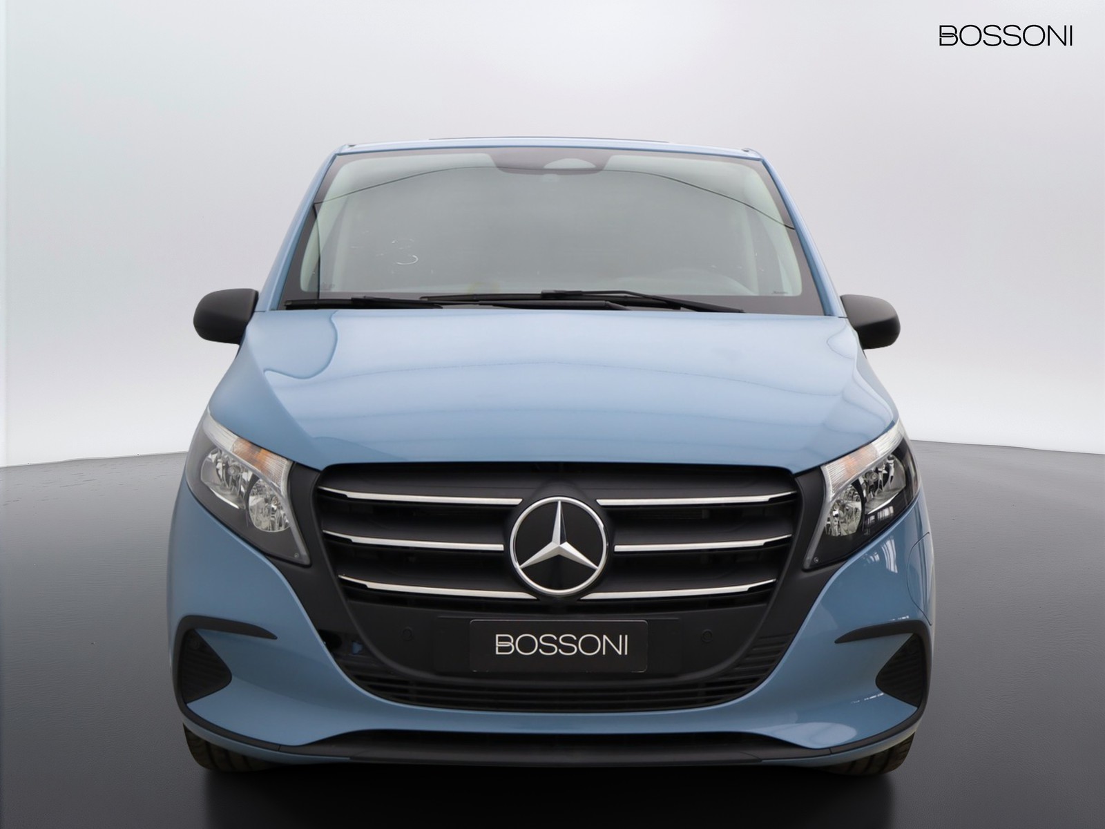 2 - Mercedes Vans Vito efurgone 112 long 60kwh