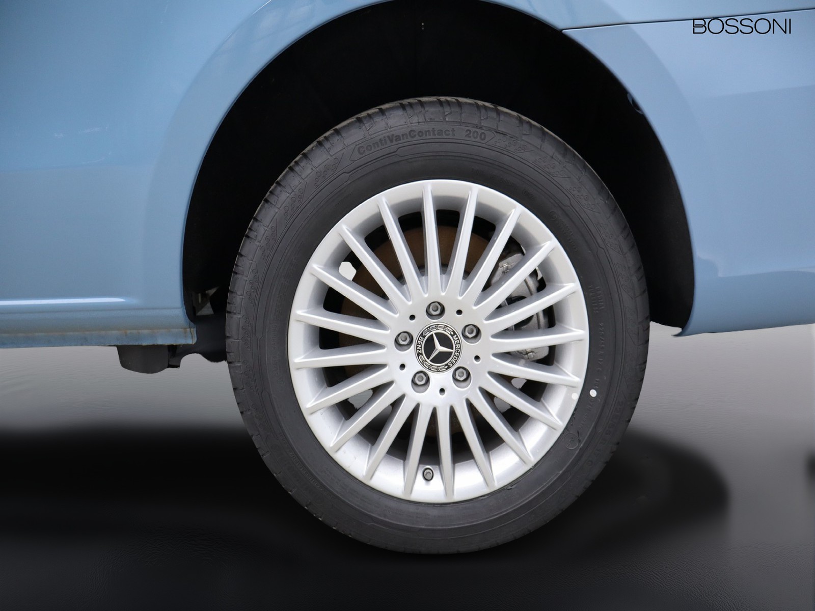 4 - Mercedes Vans Vito efurgone 112 long 60kwh