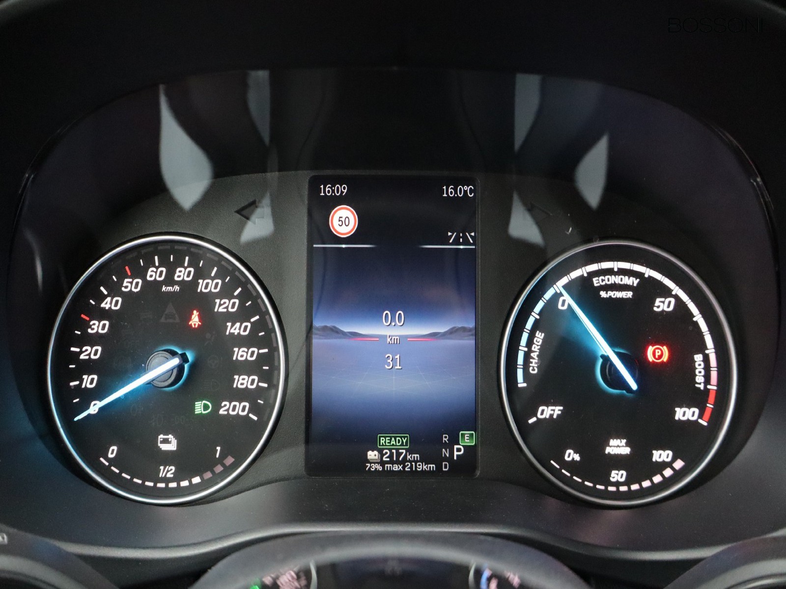 8 - Mercedes Vans Vito efurgone 112 long 60kwh