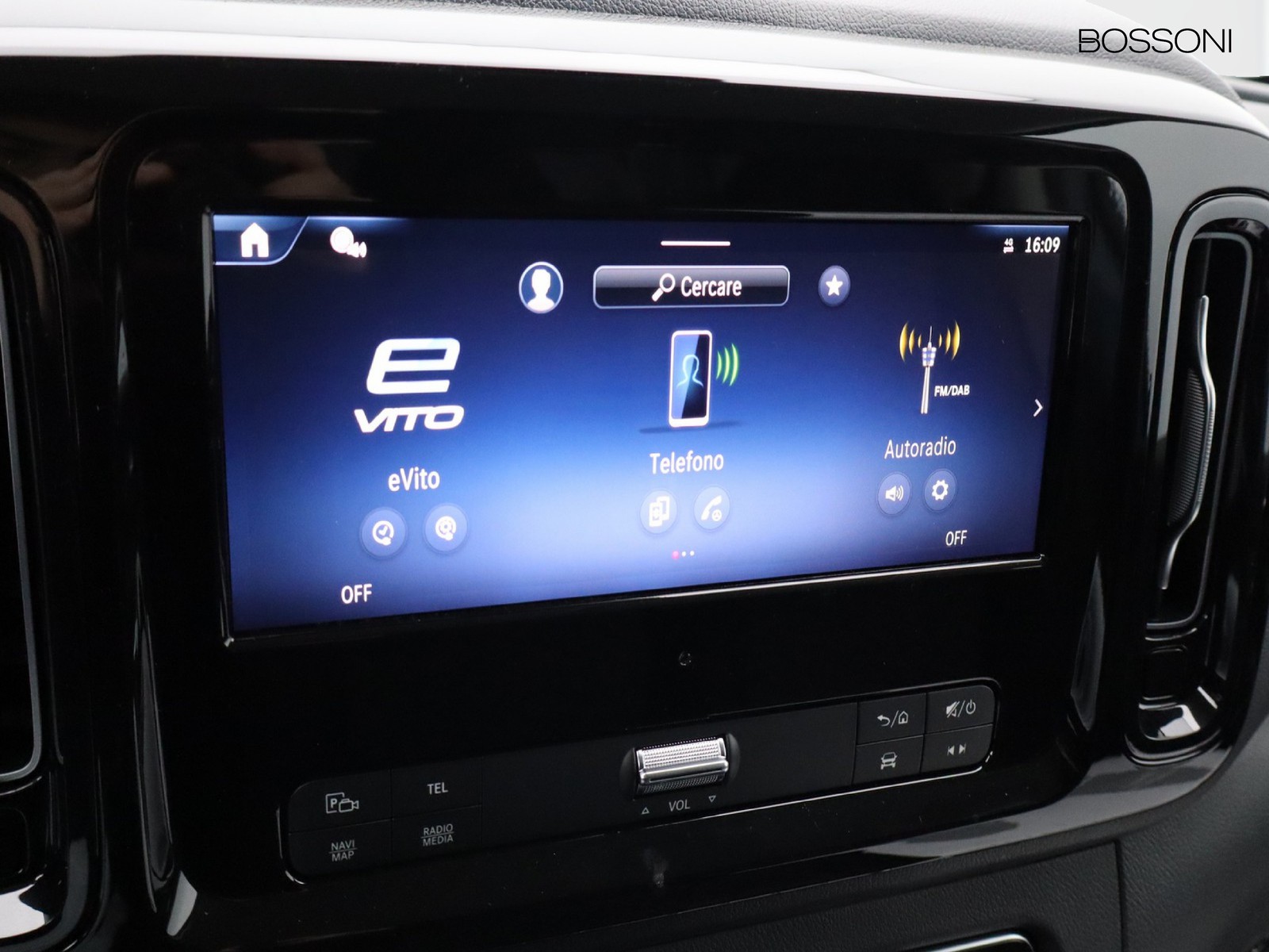 9 - Mercedes Vans Vito efurgone 112 long 60kwh