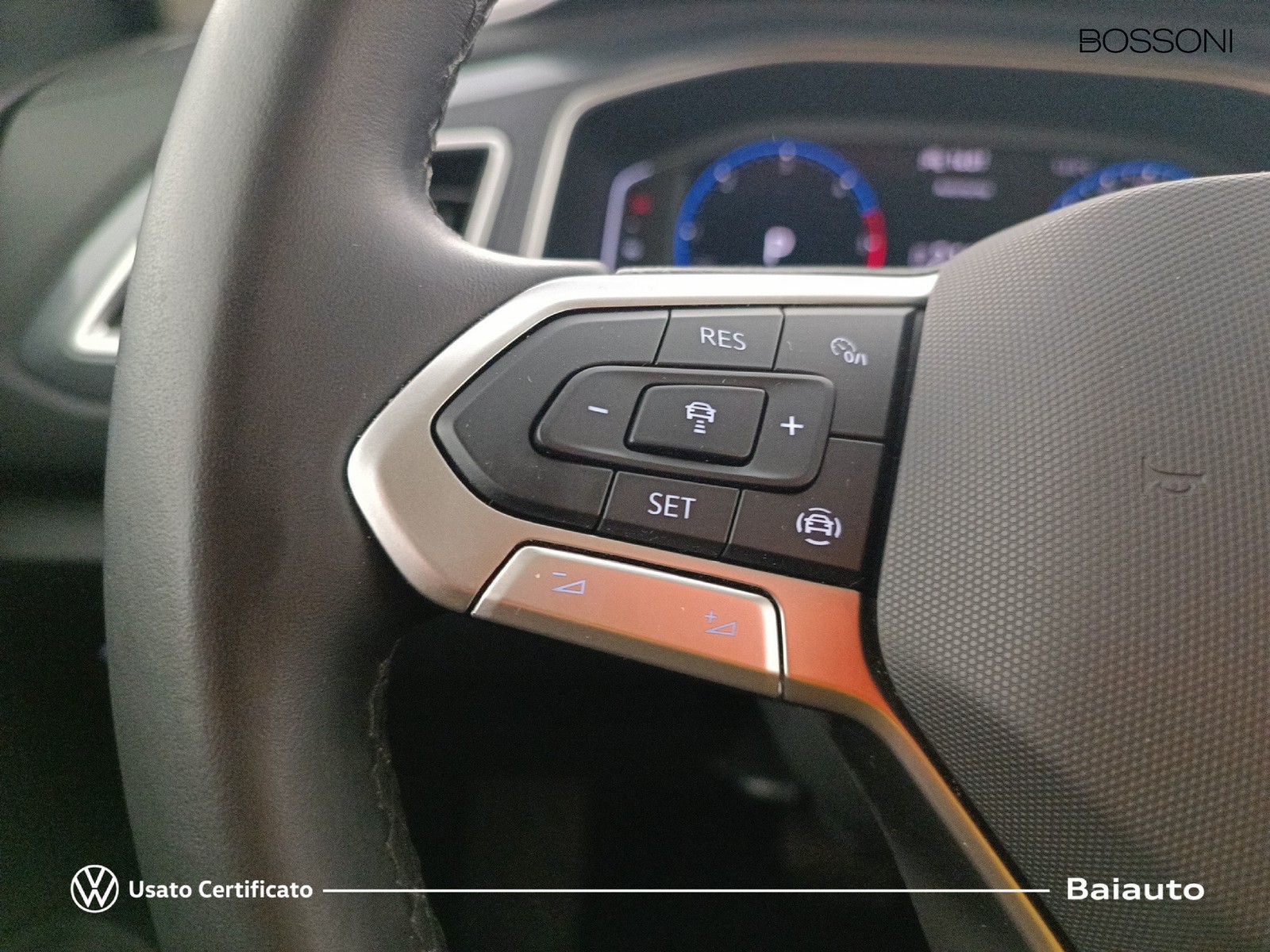 15 - Volkswagen T-Roc 2.0 tdi scr 150cv style dsg