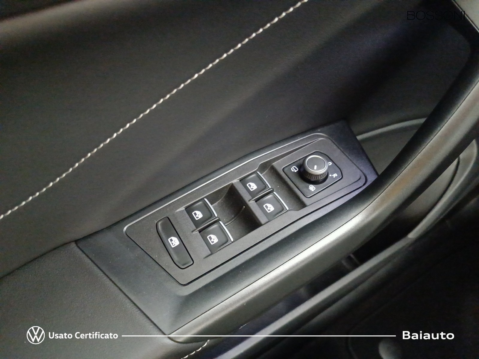 18 - Volkswagen T-Roc 2.0 tdi scr 150cv style dsg