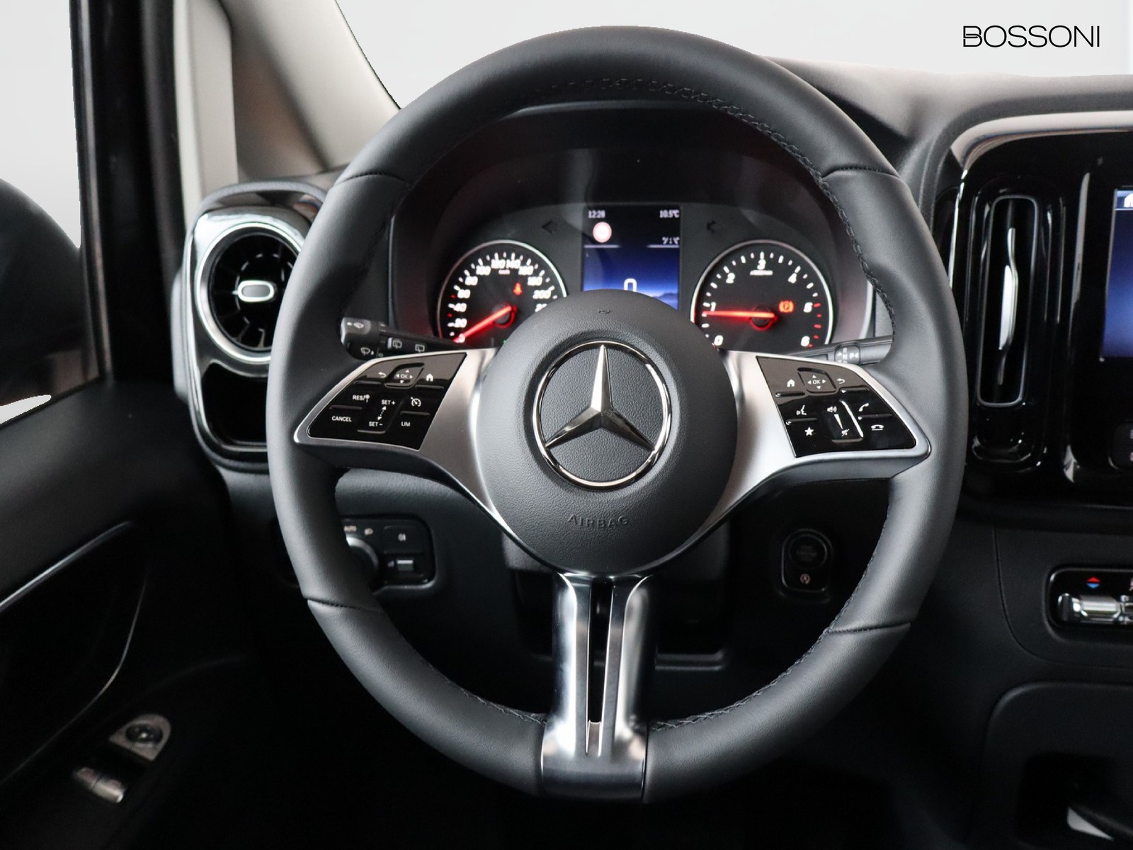 14 - Mercedes Vans Vito mixto 116 cdi long pro 9g-tronic