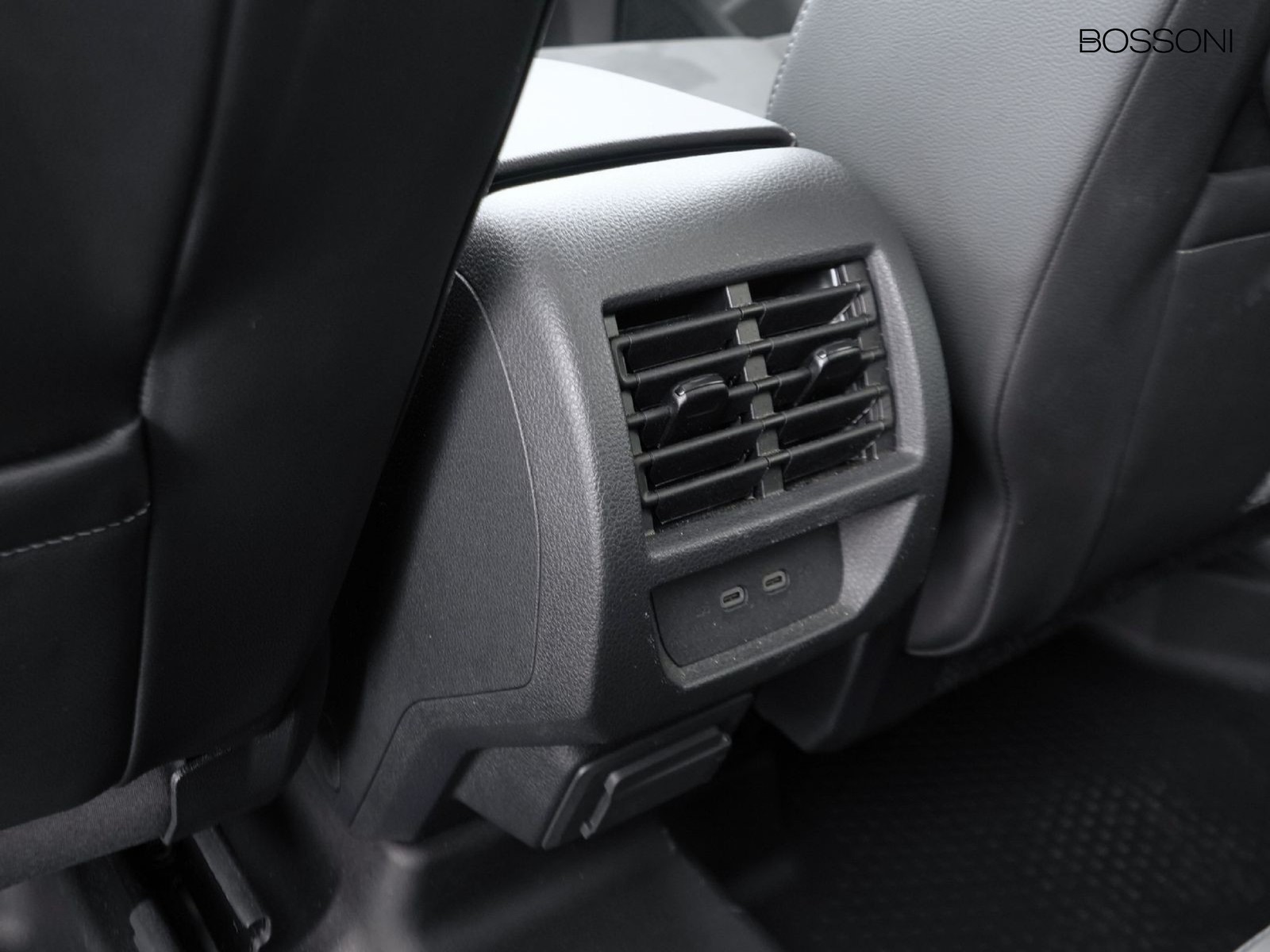 30 - Volkswagen VIC Caddy 2.0 tdi 122cv style dsg7