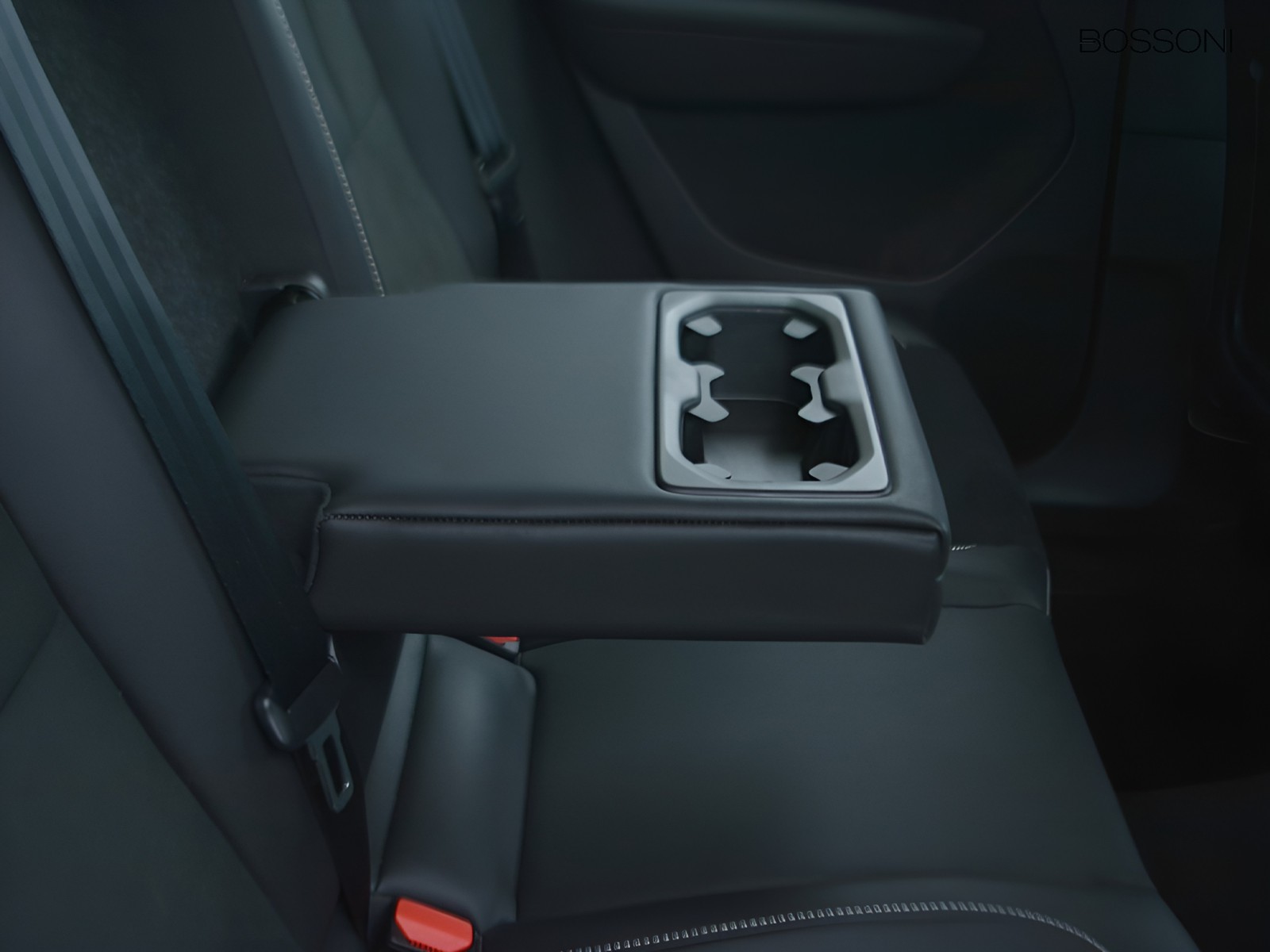 6 - Volvo XC40 1.5 t4 recharge plug-in-hybrid r-design geartronic my21