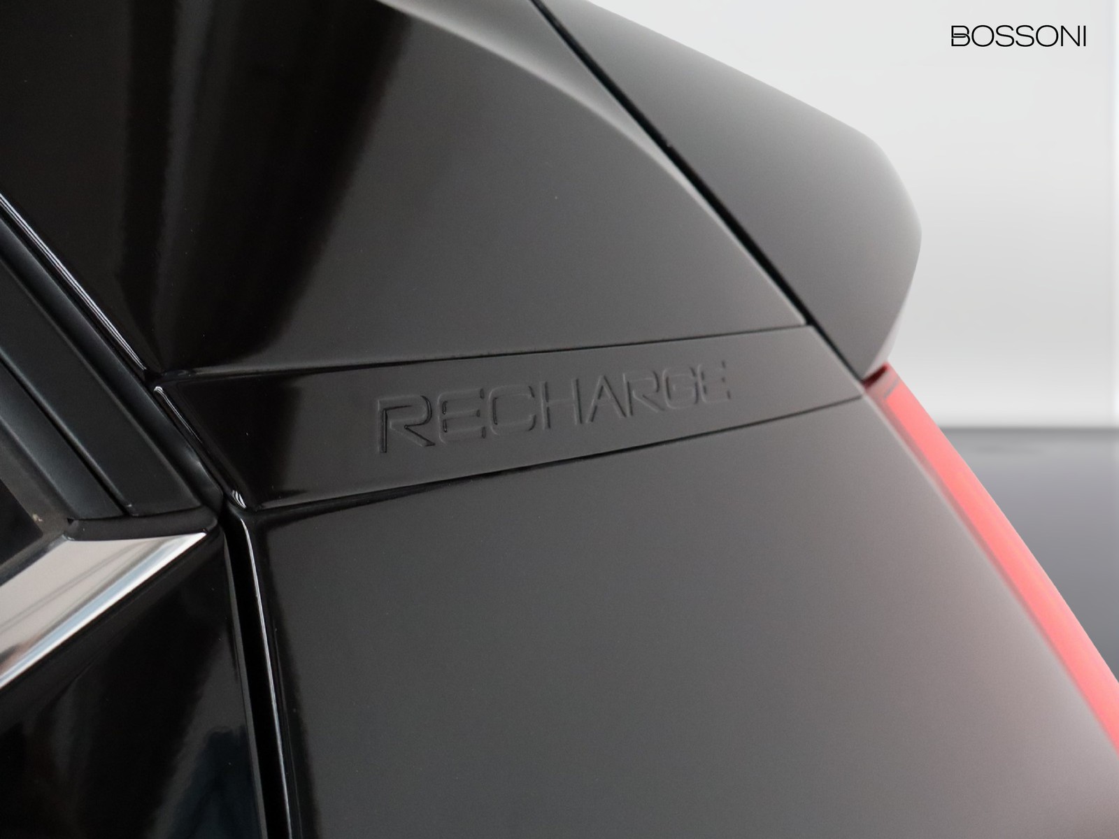 18 - Volvo XC40 1.5 t4 recharge plug-in-hybrid inscription geartronic my21