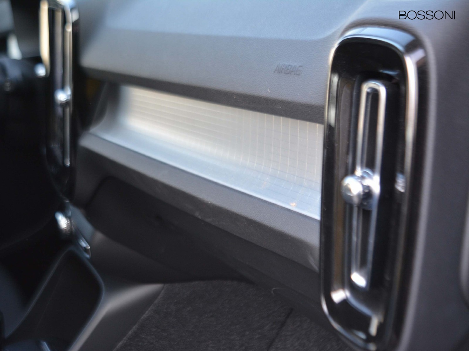 21 - Volvo XC40 1.5 t4 recharge plug-in-hybrid inscription expression geartronic my21