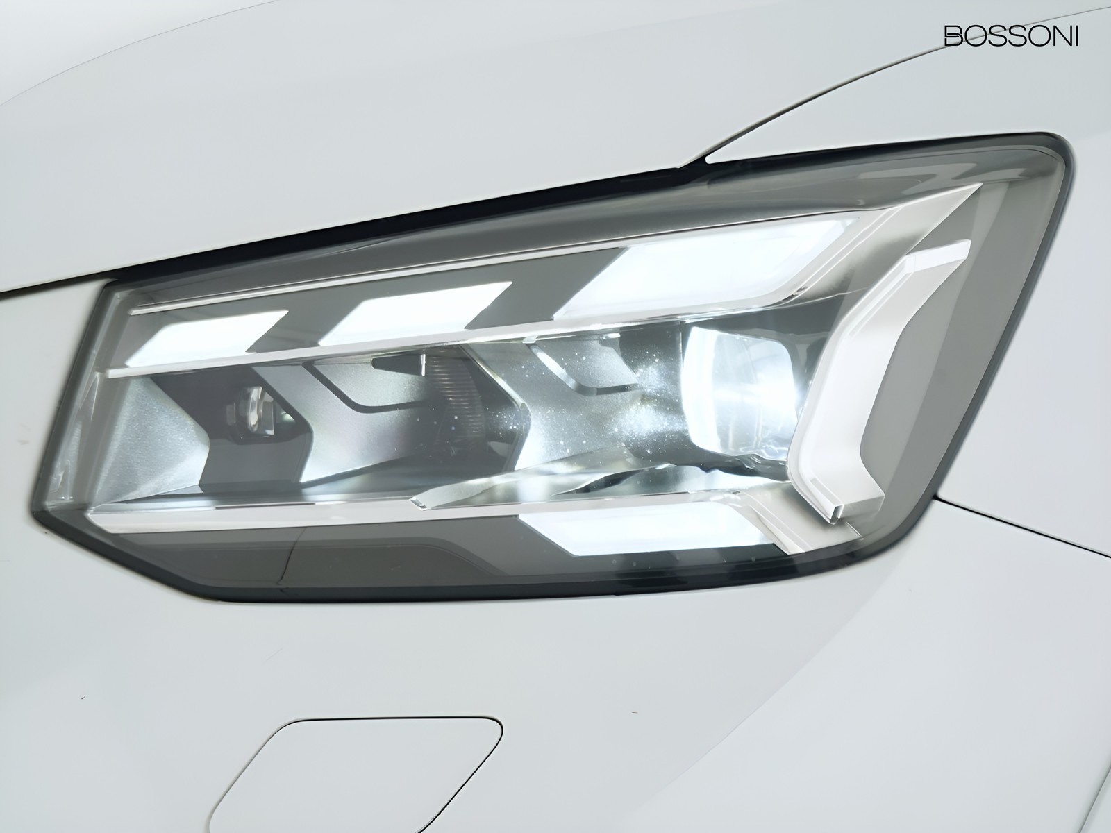 6 - Audi Q2 35 1.5 tfsi s line edition s tronic