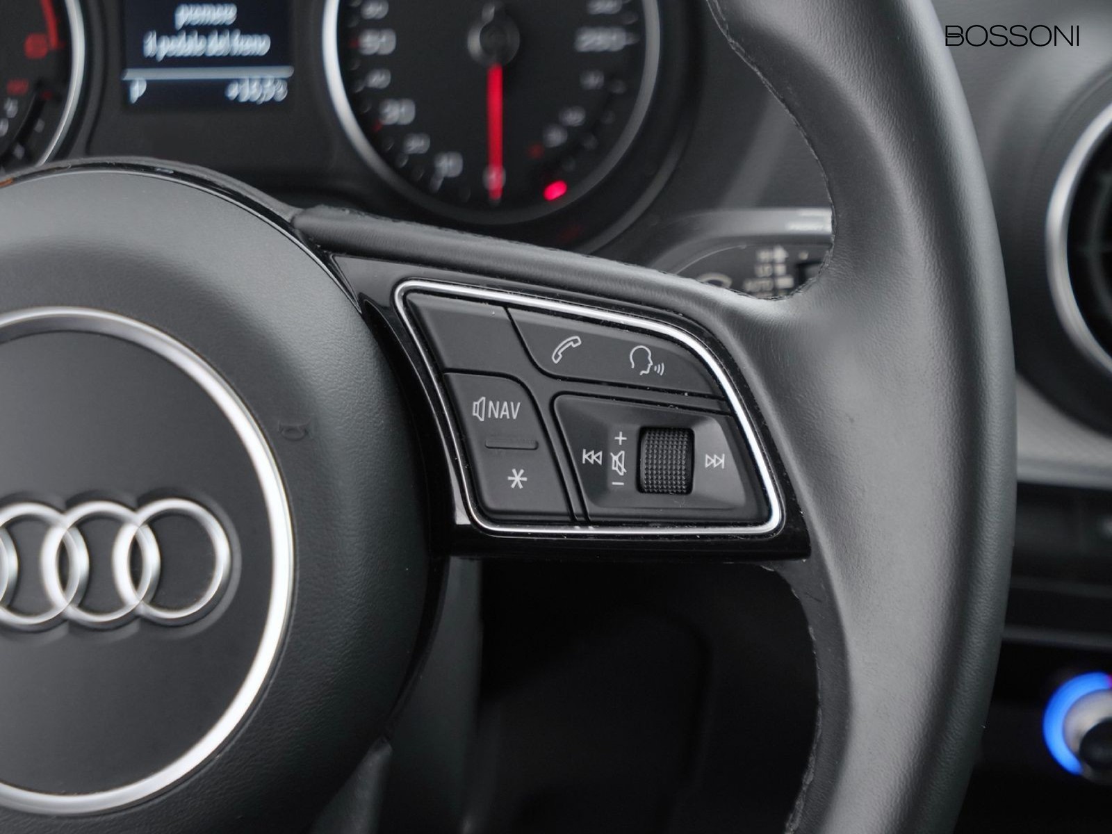 9 - Audi Q2 30 2.0 tdi admired advanced s tronic