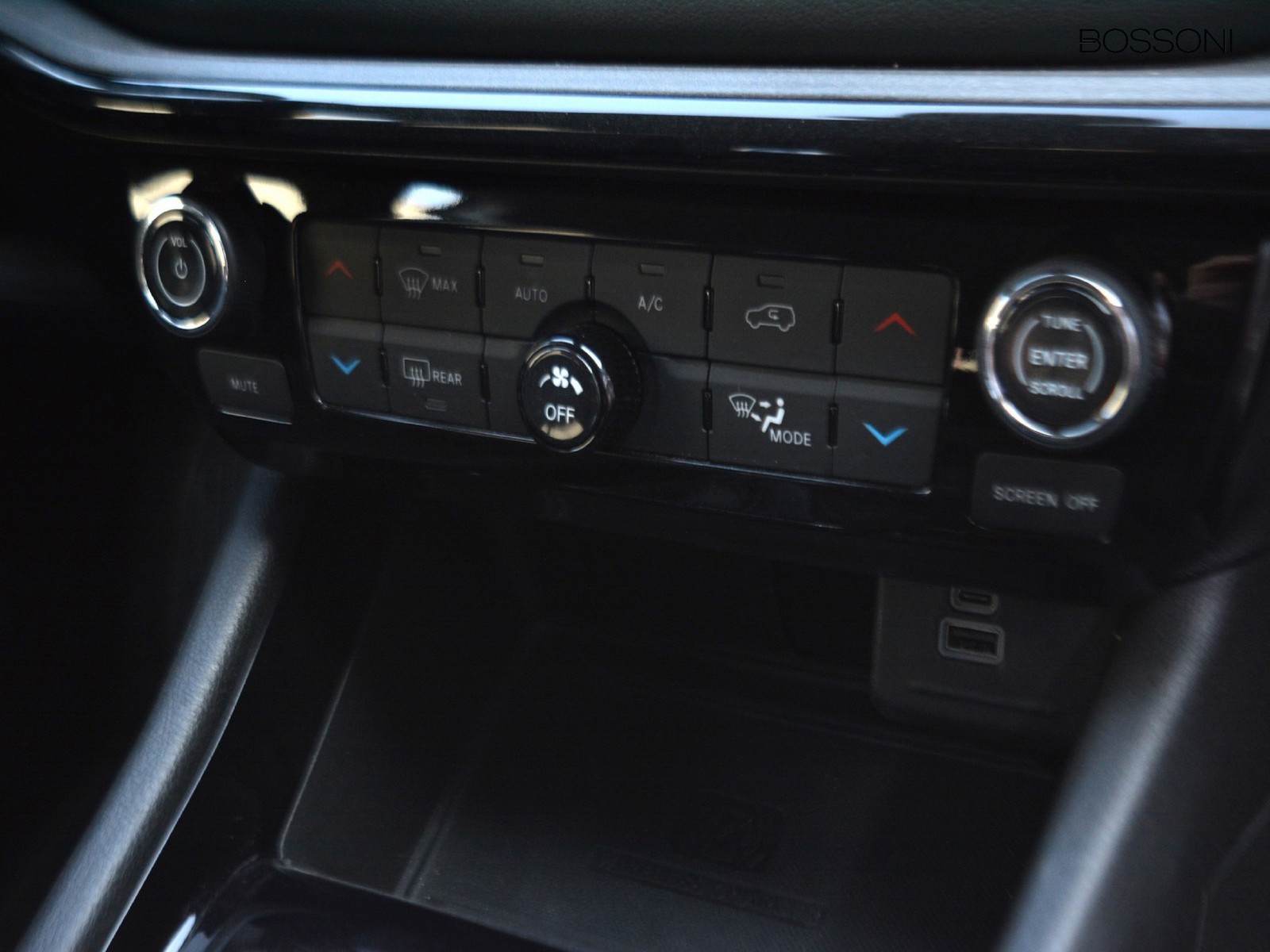 11 - Jeep Compass 1.6 multijet ii 130cv s 2wd