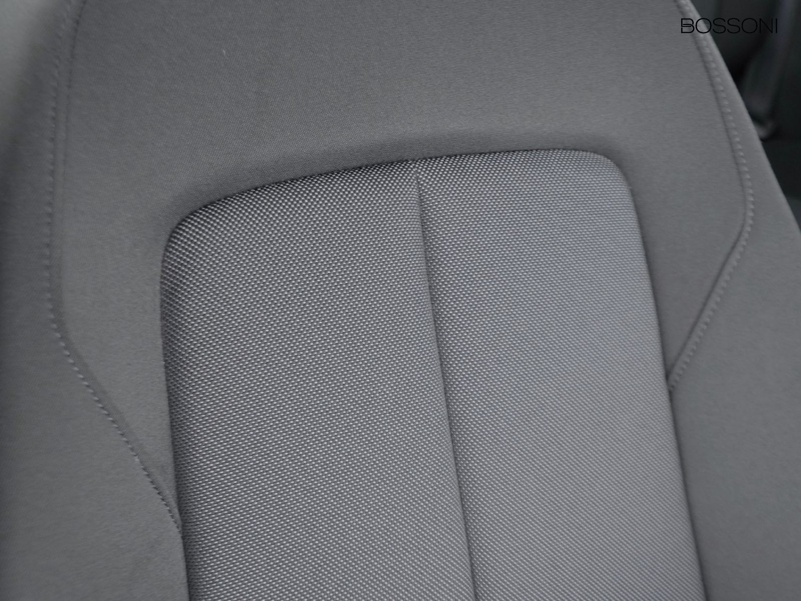 20 - Audi Q2 35 2.0 tdi admired advanced s tronic