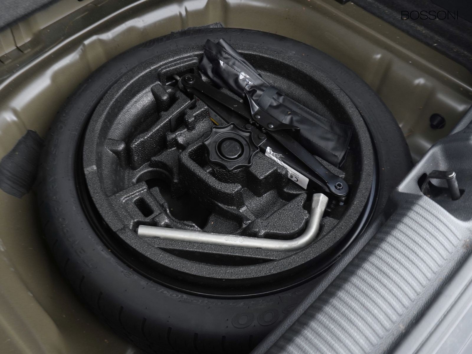 30 - Audi Q2 35 2.0 tdi admired advanced s tronic