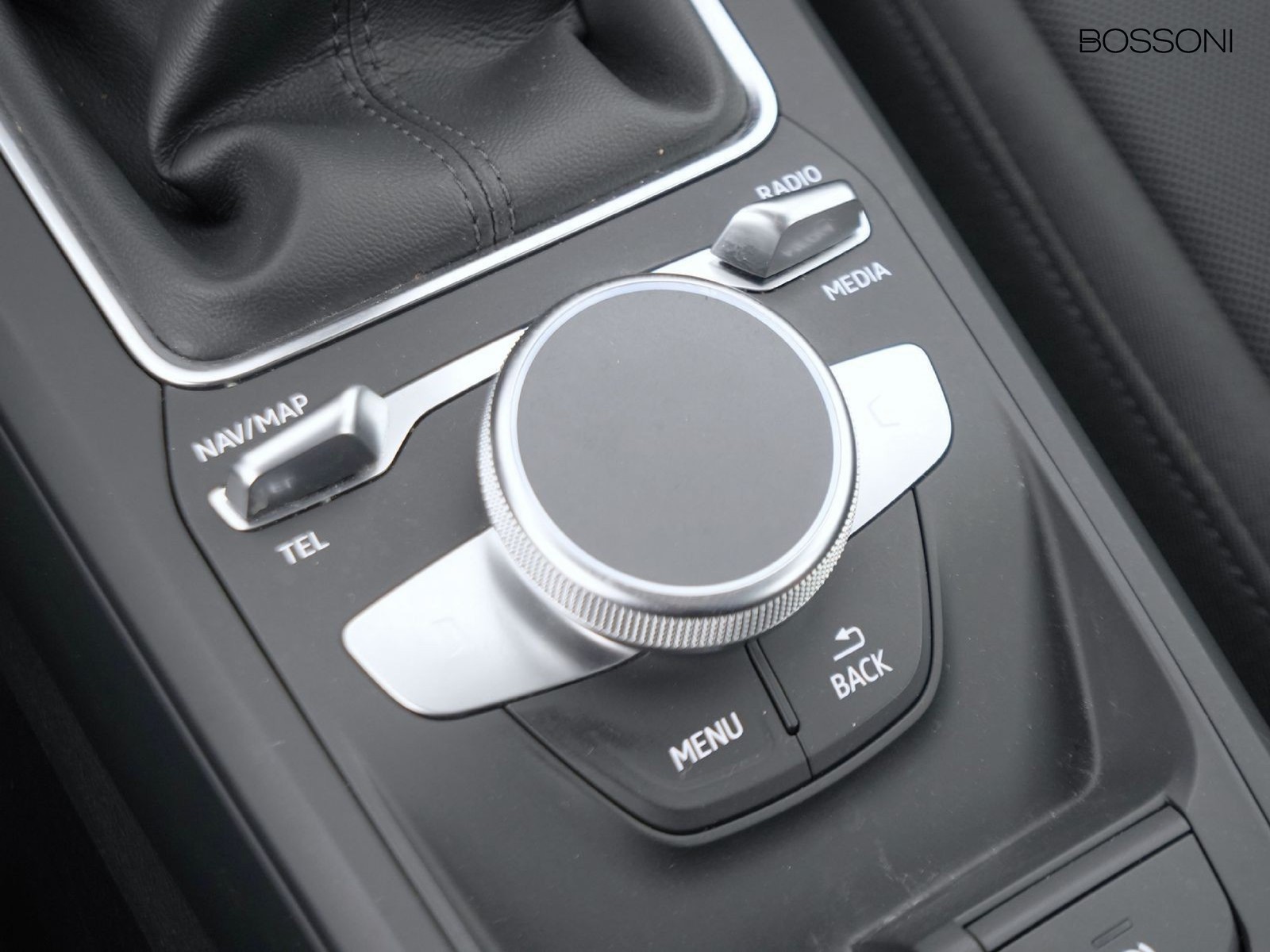 23 - Audi Q2 30 2.0 tdi admired advanced