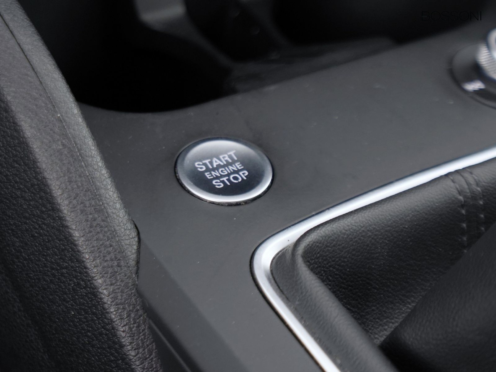 24 - Audi Q2 30 2.0 tdi admired advanced