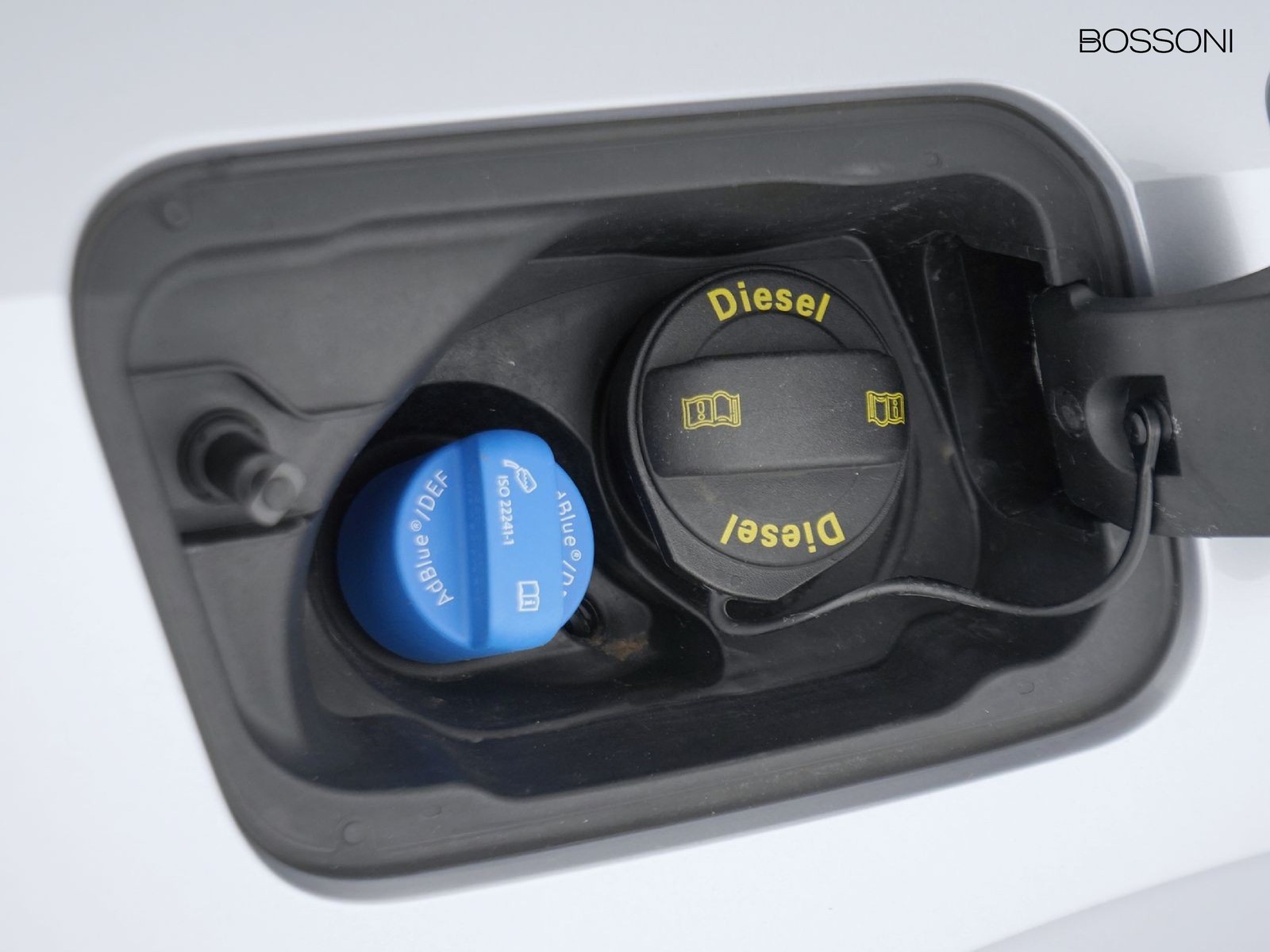 30 - Audi Q2 30 2.0 tdi admired advanced