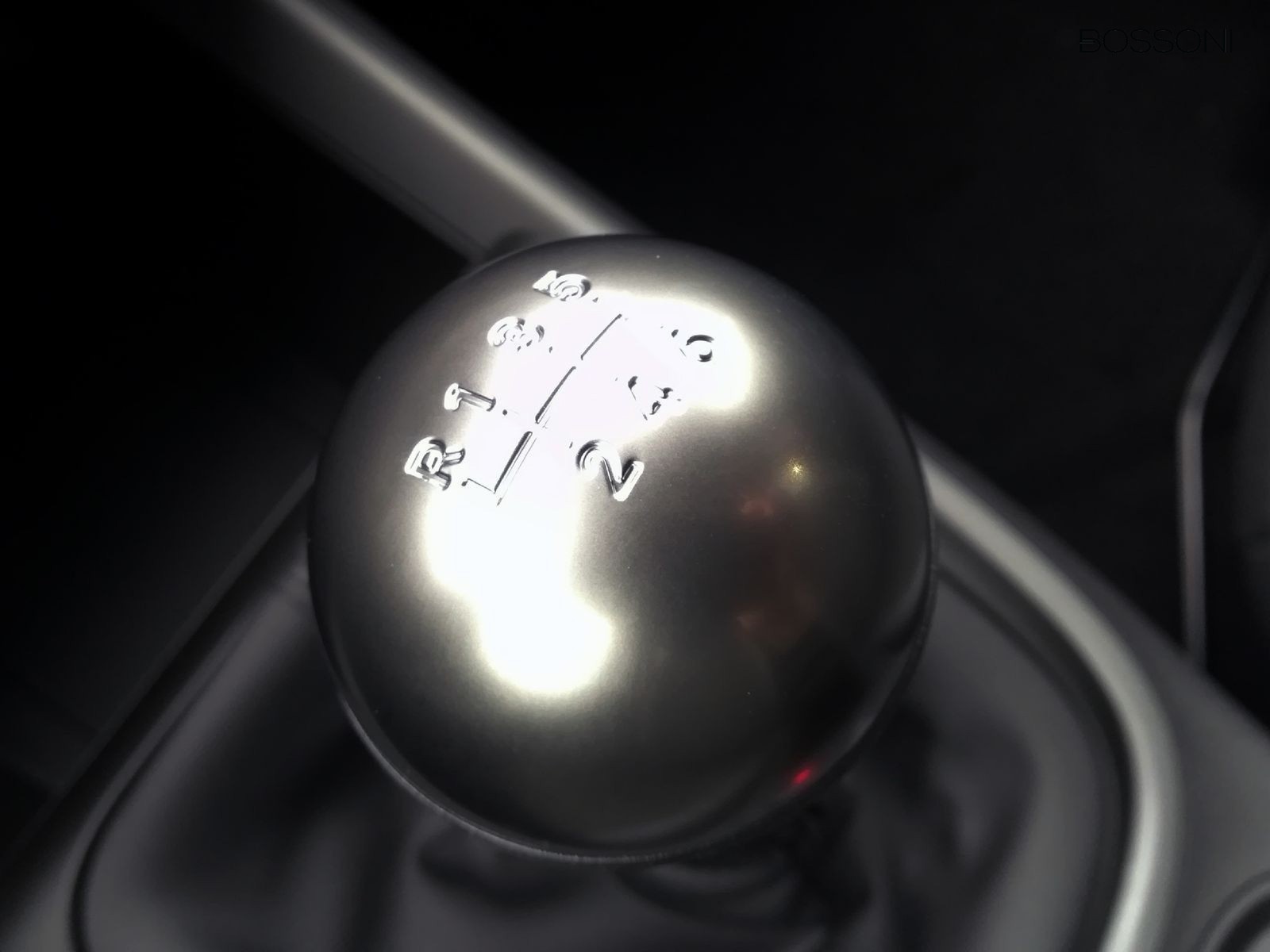 18 - Jeep Avenger 1.2 turbo 100cv longitude fwd