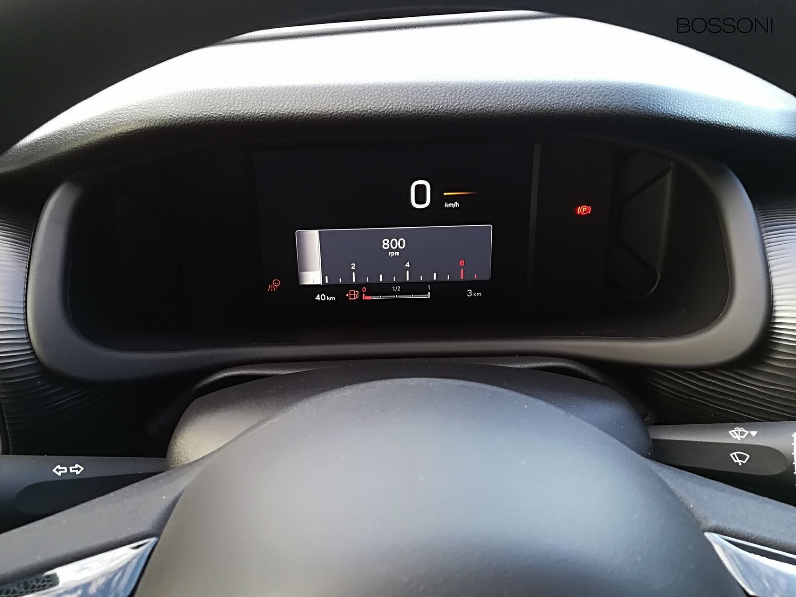 10 - Jeep Avenger 1.2 turbo 100cv longitude fwd