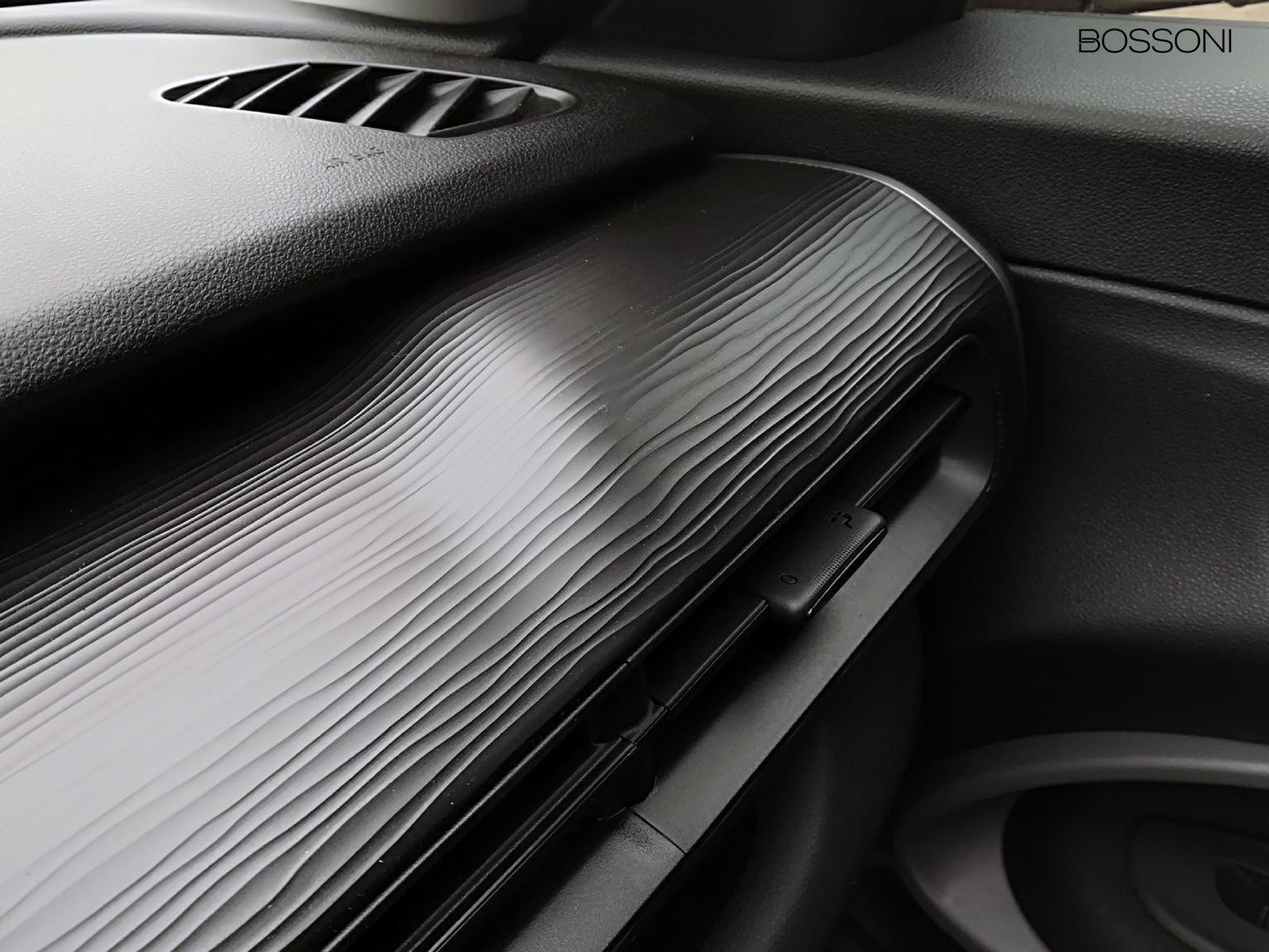 21 - Jeep Avenger 1.2 turbo 100cv longitude fwd