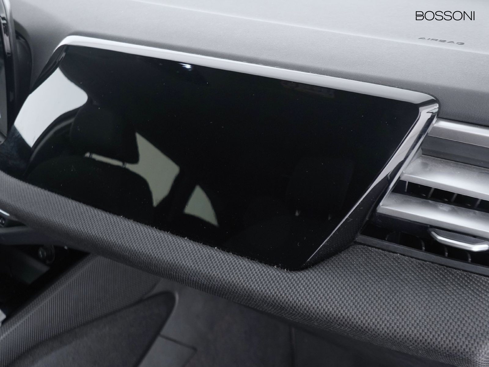 18 - Audi A5 avant 2.0 tdi mhev+ 204cv business advanced