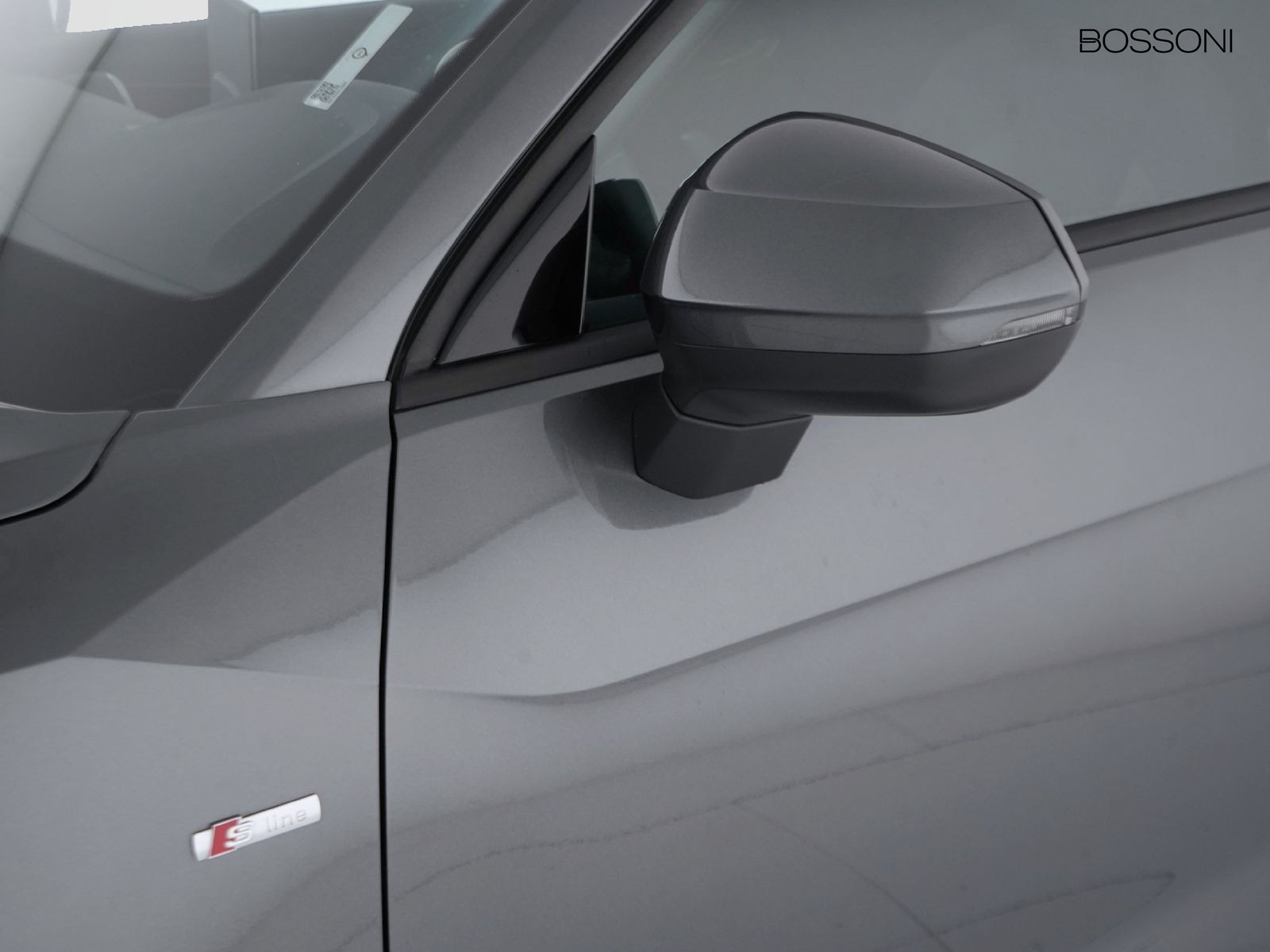 33 - Audi Q2 35 1.5 tfsi s line edition s tronic