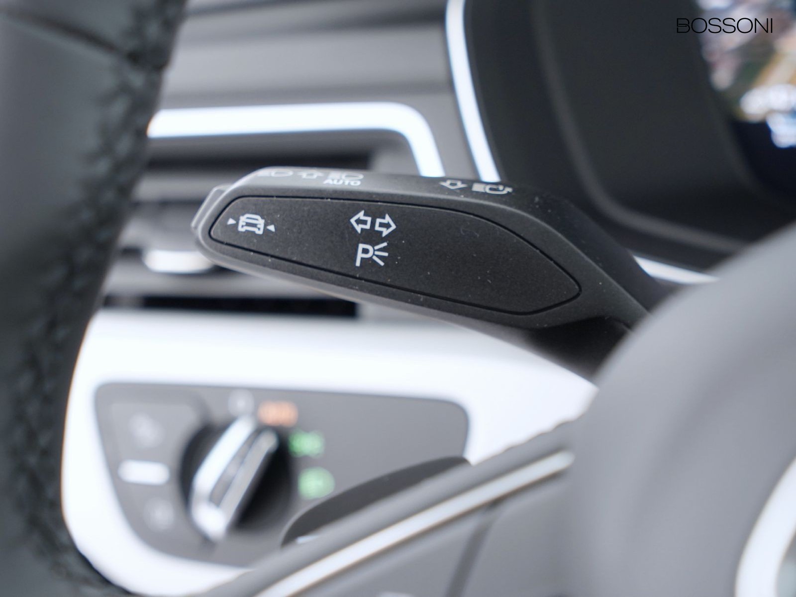 26 - Audi A4 avant 30 2.0 tdi mhev 136cv business advanced s tronic