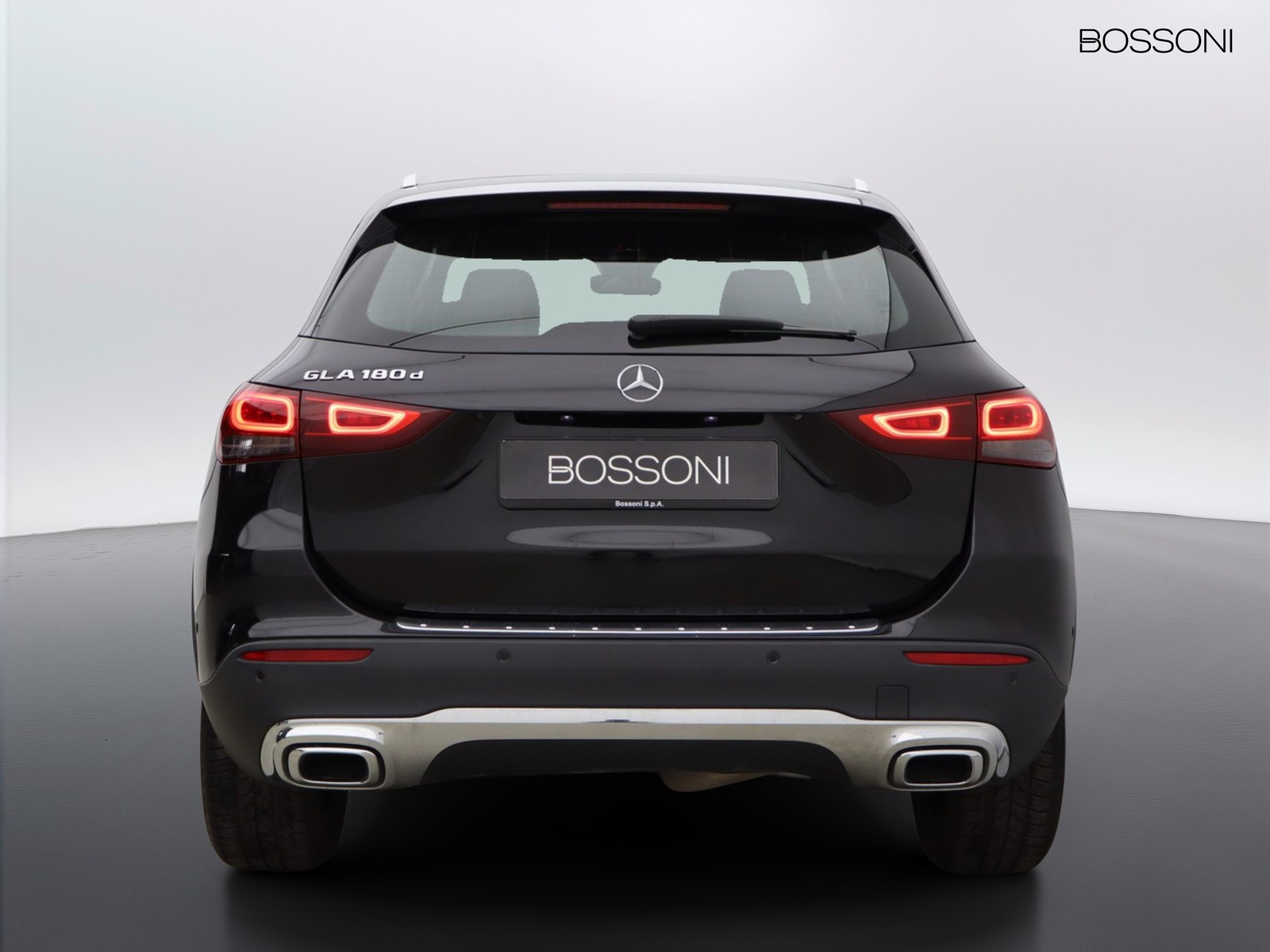 6 - Mercedes GLA 180 d sport plus 8g-dct