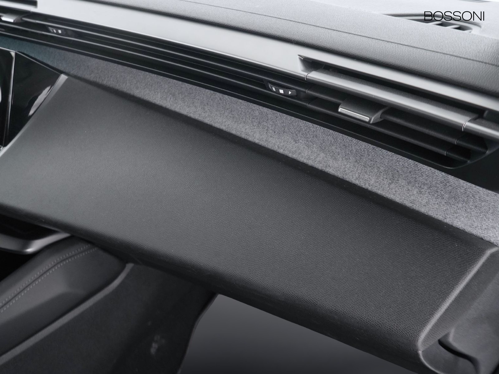 18 - Peugeot 308 1.5 bluehdi allure eat8 s&s