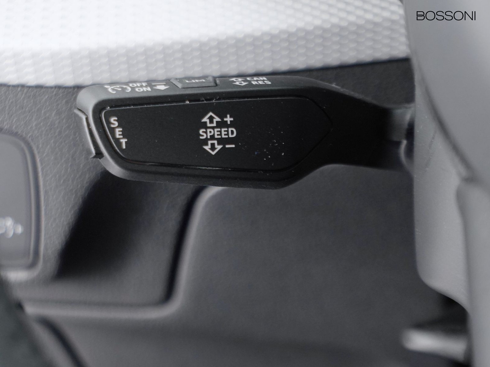 24 - Audi Q2 35 1.5 tfsi s line edition s tronic