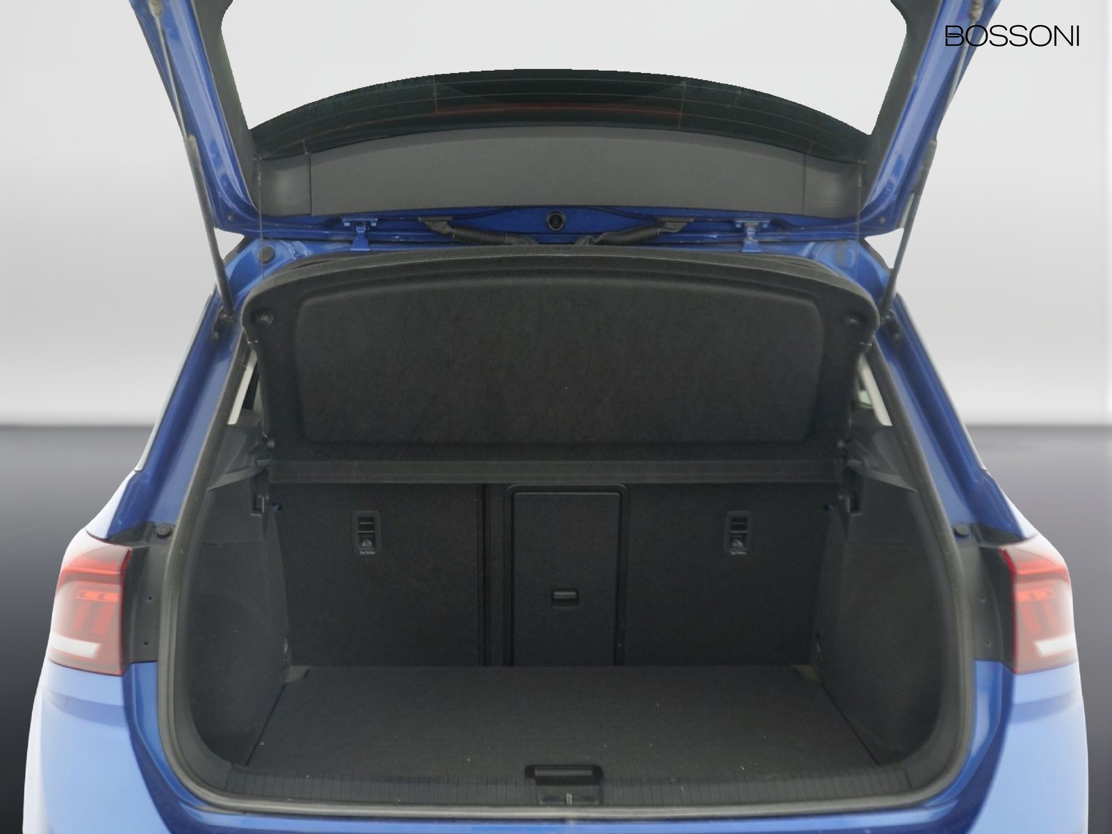 10 - Volkswagen T-Roc 1.0 tsi 110cv life