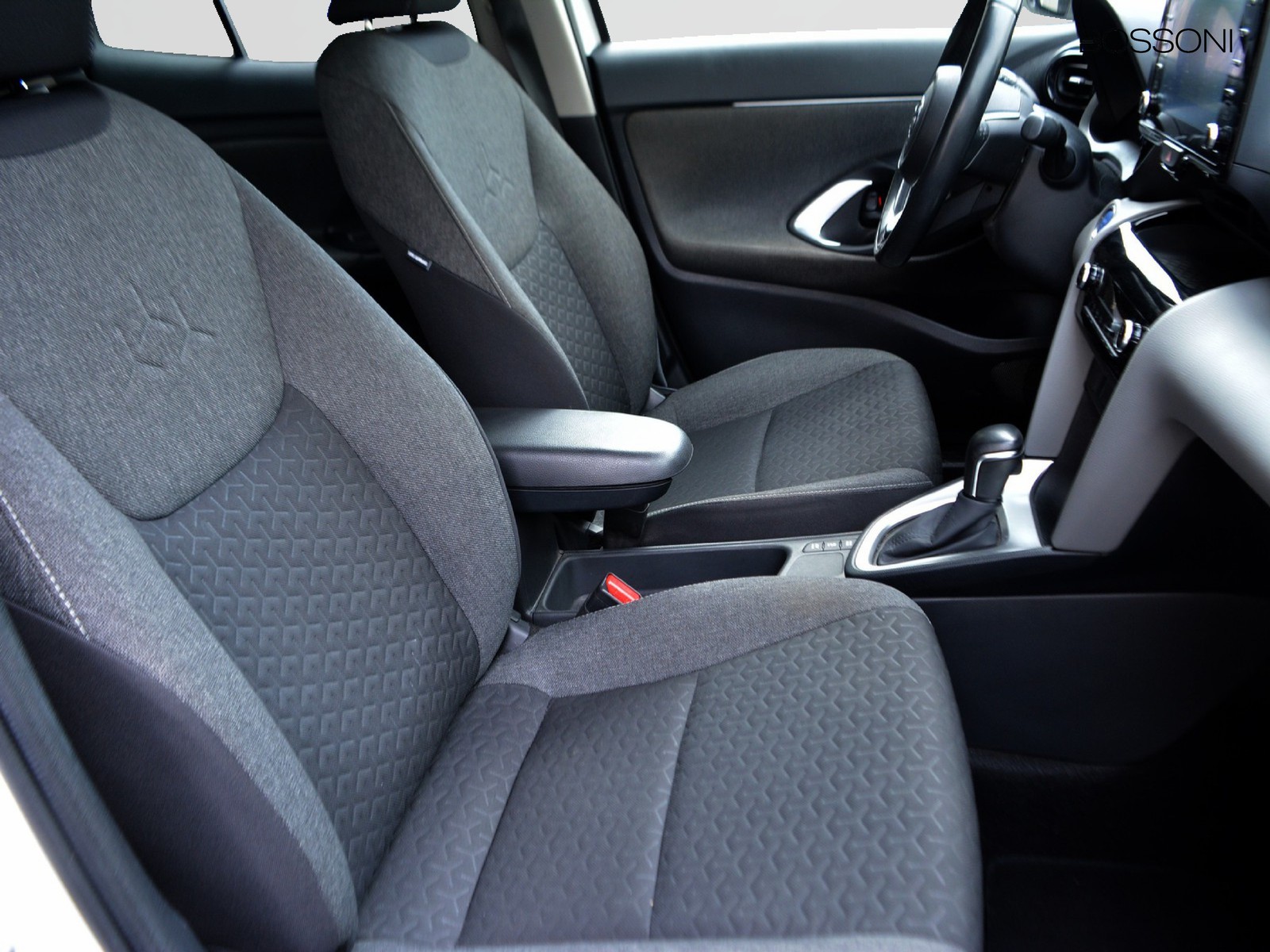 5 - Toyota yaris cross 1.5 h 116cv business fwd e-cvt